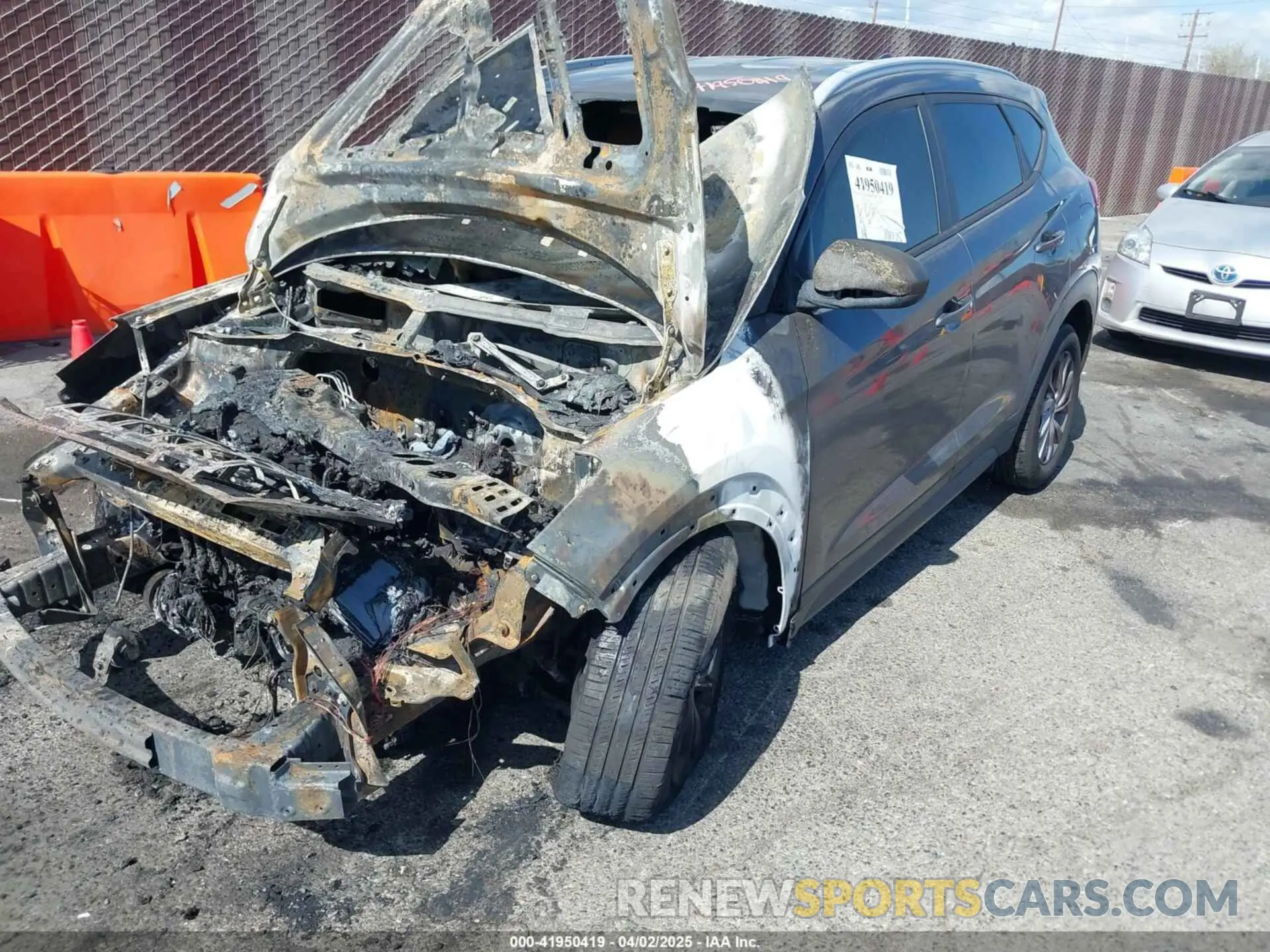 2 Photograph of a damaged car KM8J33A4XLU161379 HYUNDAI TUCSON 2020