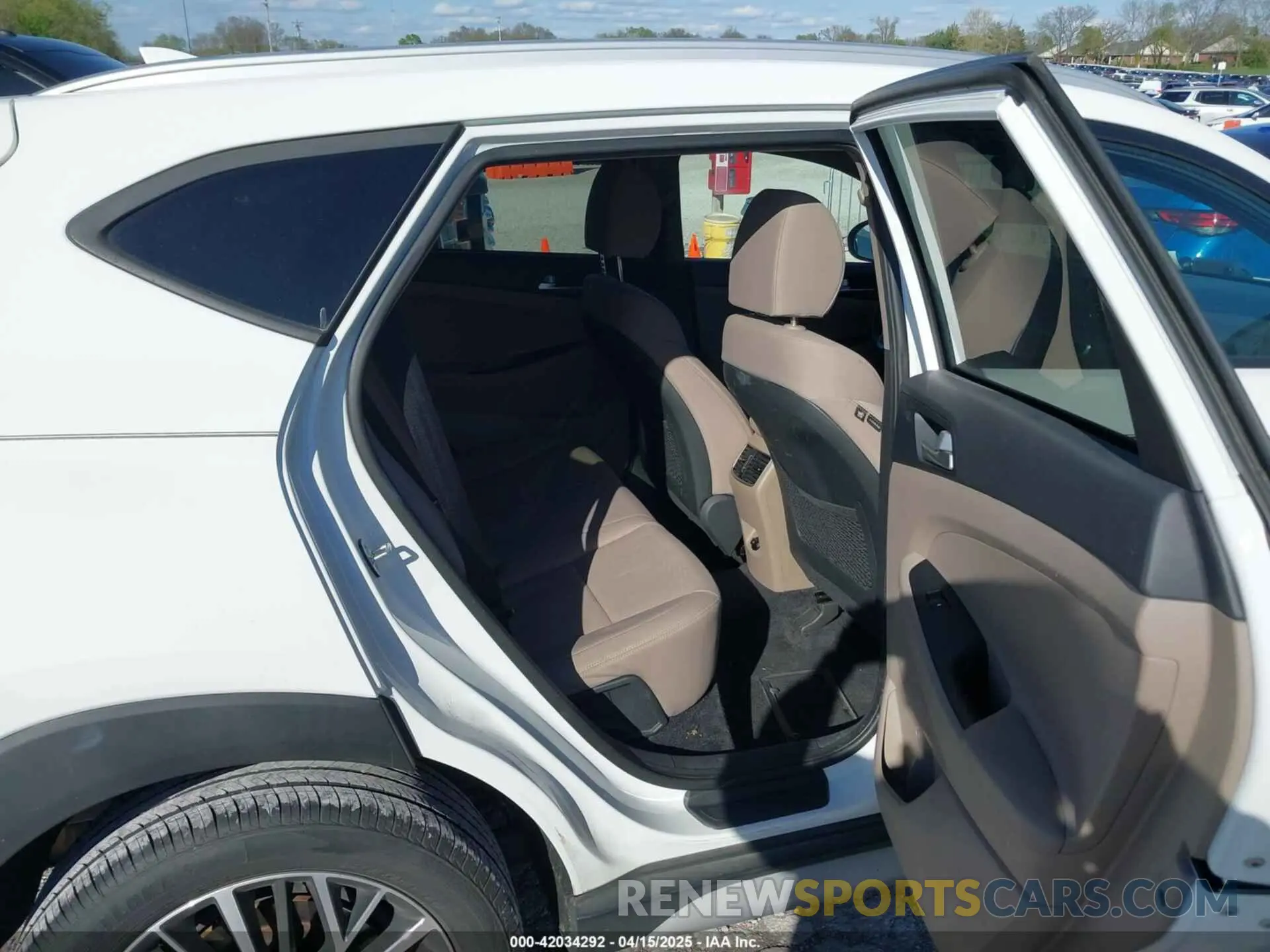 8 Photograph of a damaged car KM8J33AL0LU219295 HYUNDAI TUCSON 2020