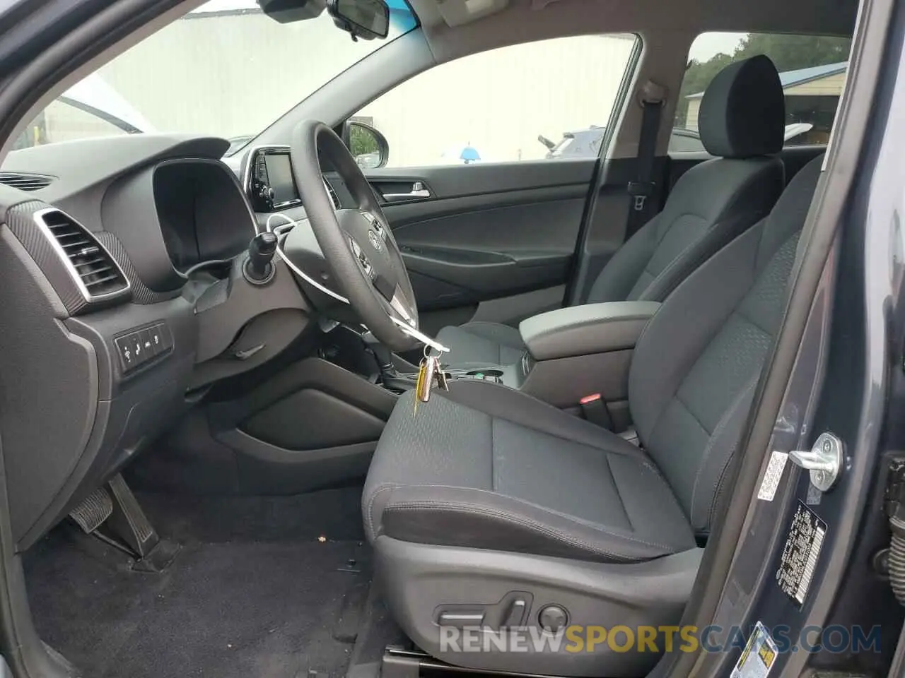 7 Photograph of a damaged car KM8J33AL2LU131025 HYUNDAI TUCSON 2020