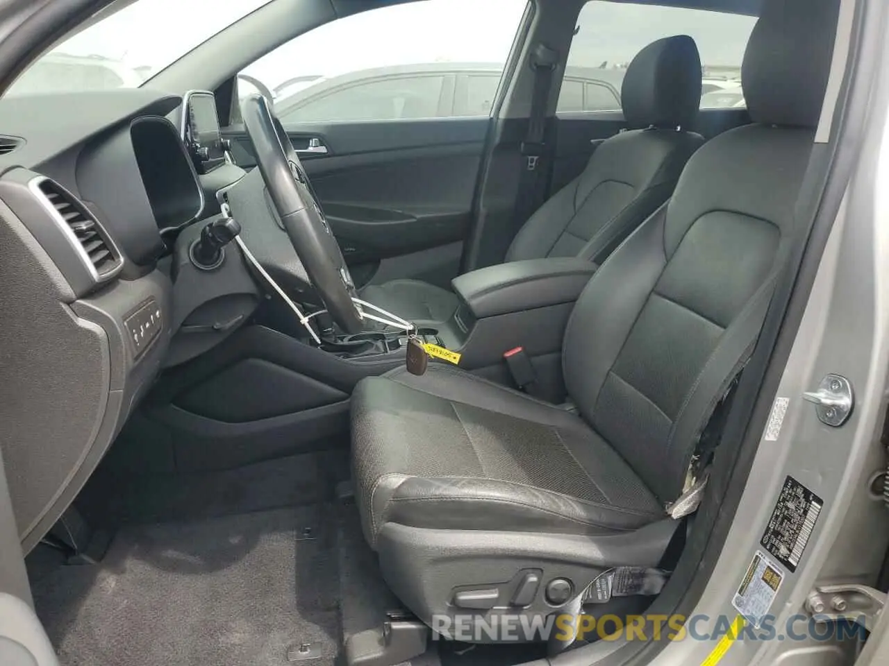 7 Photograph of a damaged car KM8J33AL9LU175507 HYUNDAI TUCSON 2020