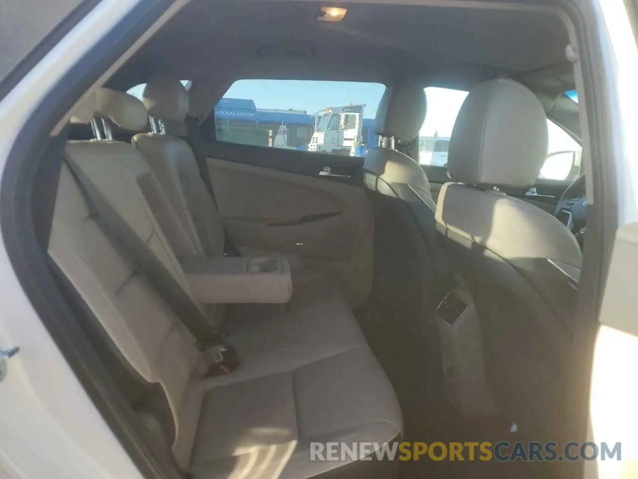 11 Photograph of a damaged car KM8J33ALXLU231129 HYUNDAI TUCSON 2020