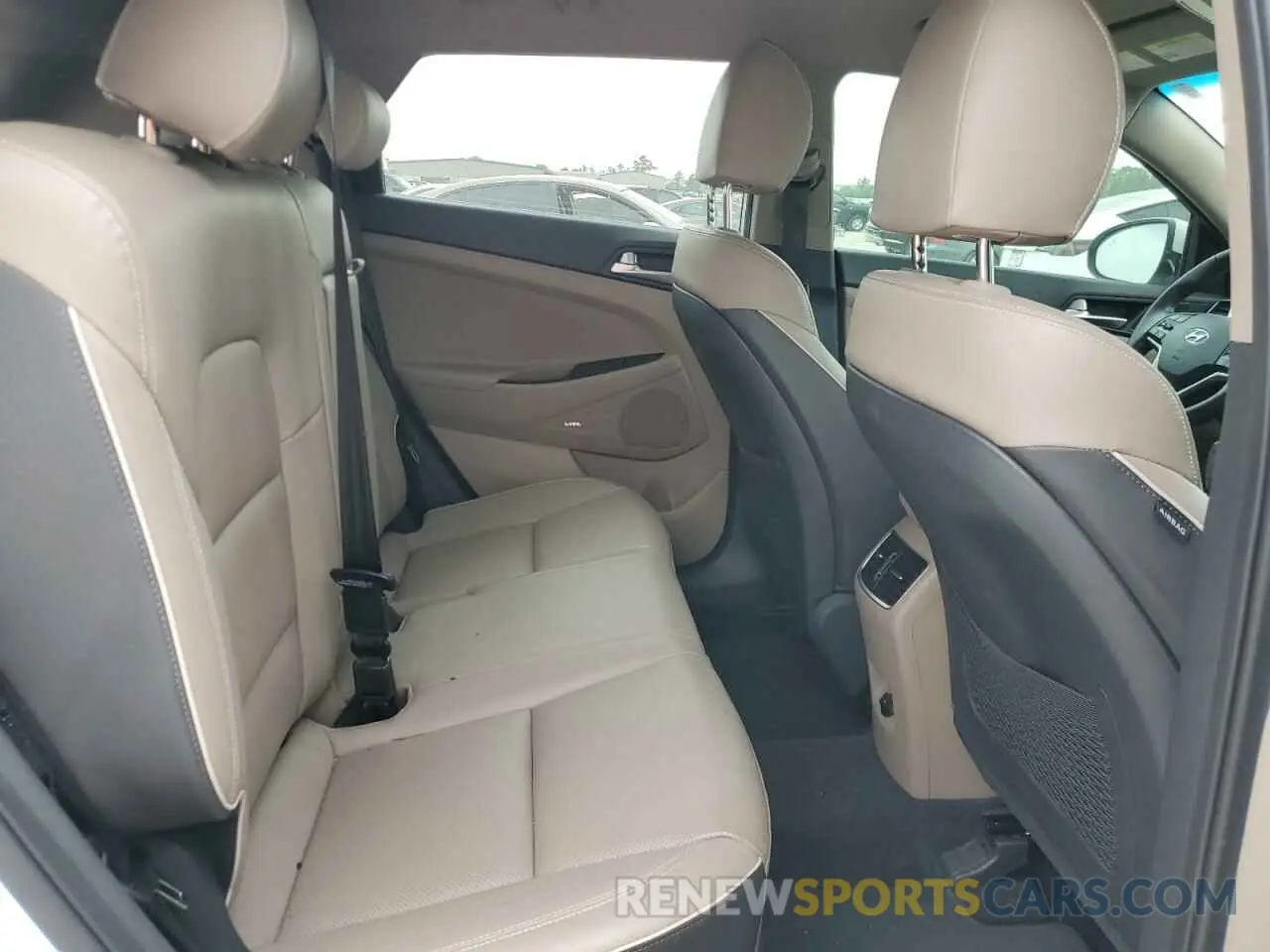 11 Photograph of a damaged car KM8J33ALXLU259416 HYUNDAI TUCSON 2020