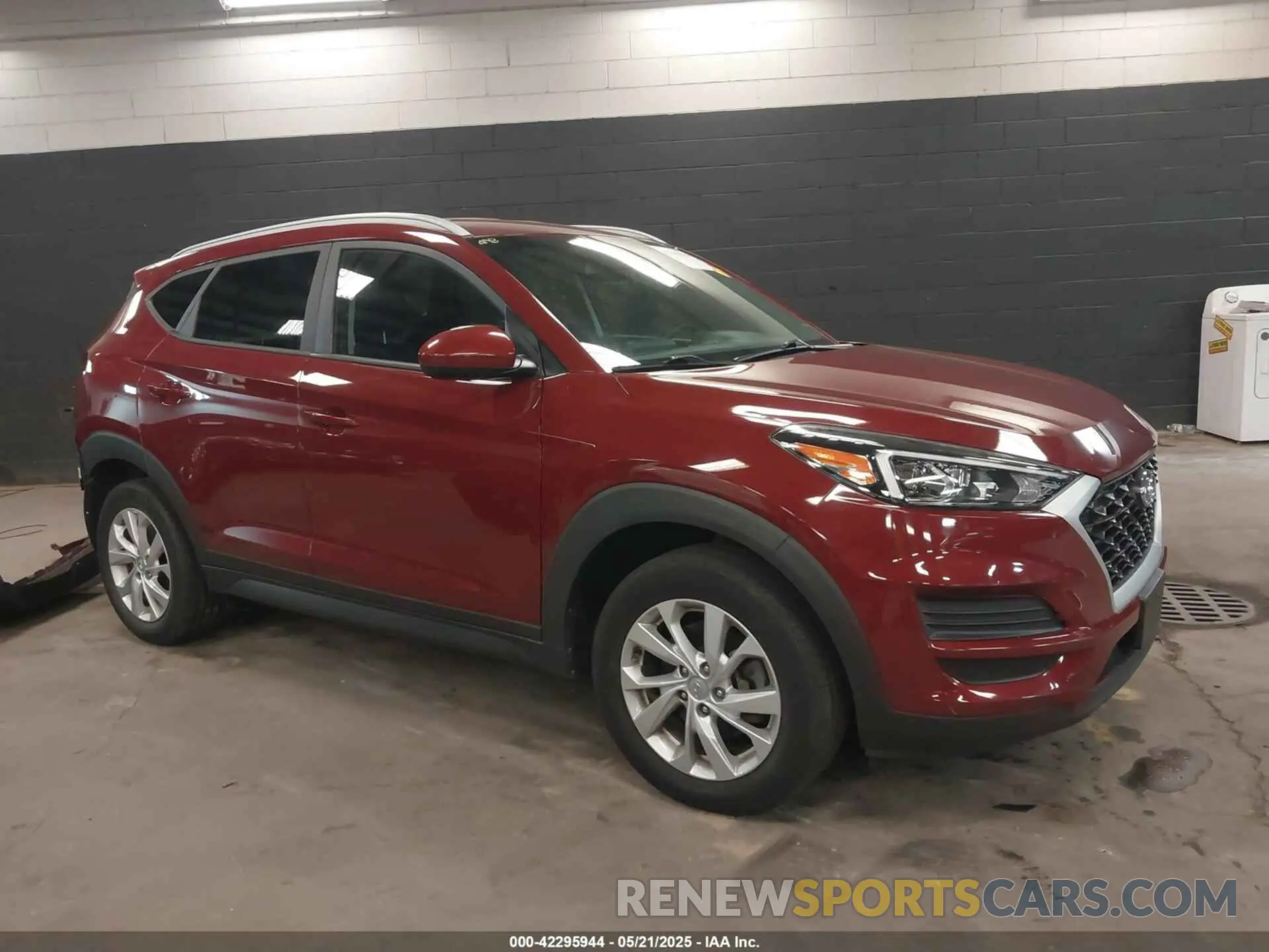 1 Photograph of a damaged car KM8J3CA44LU193809 HYUNDAI TUCSON 2020