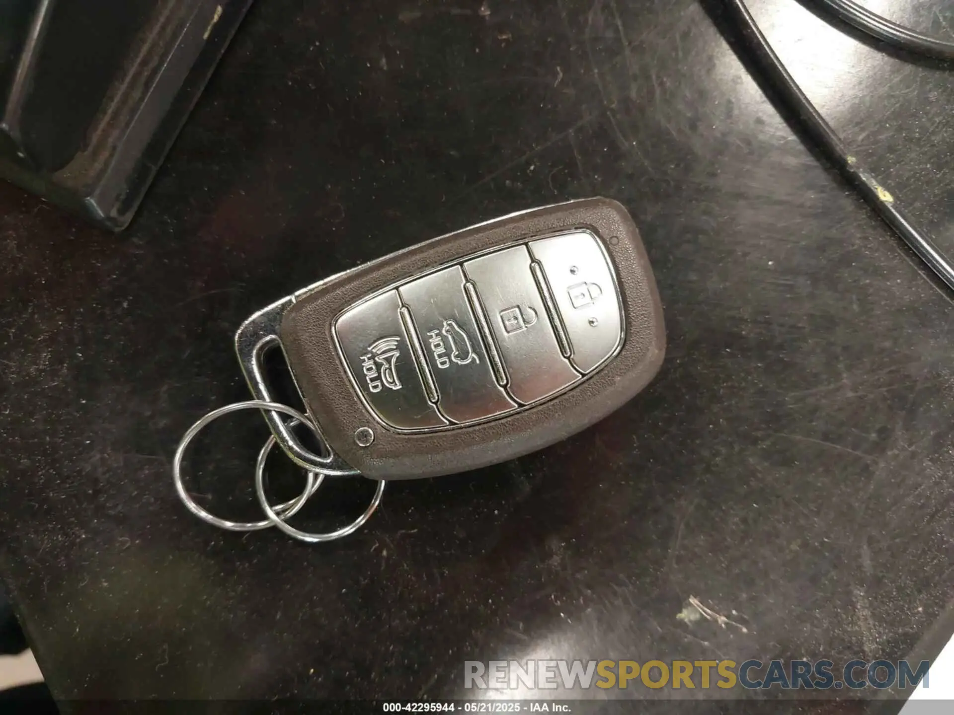 11 Photograph of a damaged car KM8J3CA44LU193809 HYUNDAI TUCSON 2020