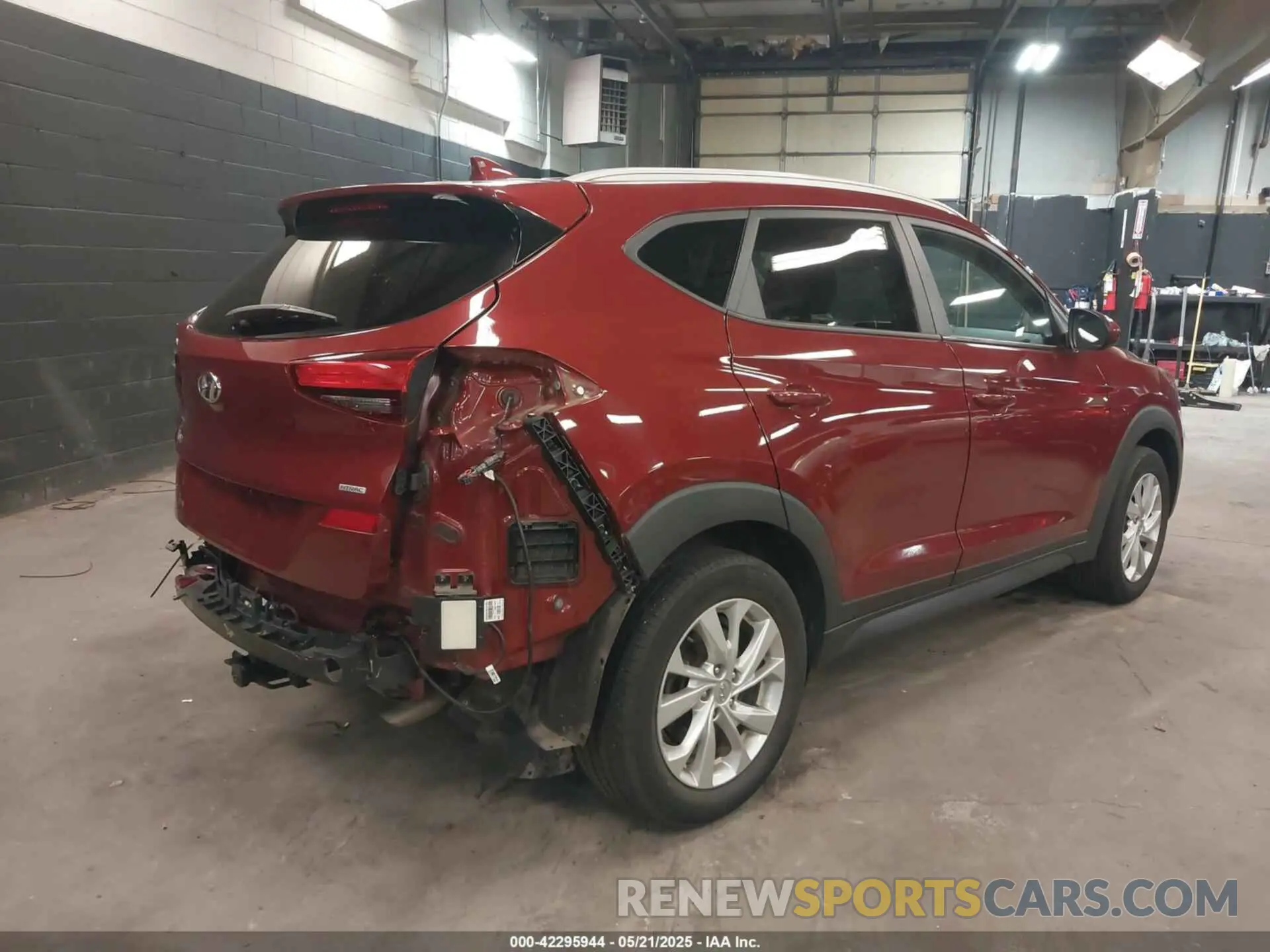 4 Photograph of a damaged car KM8J3CA44LU193809 HYUNDAI TUCSON 2020