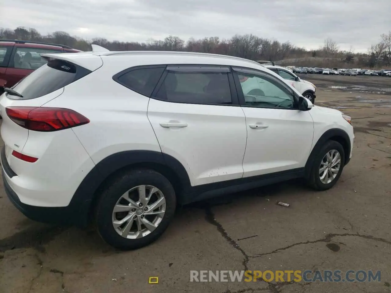3 Photograph of a damaged car KM8J3CA48LU266468 HYUNDAI TUCSON 2020