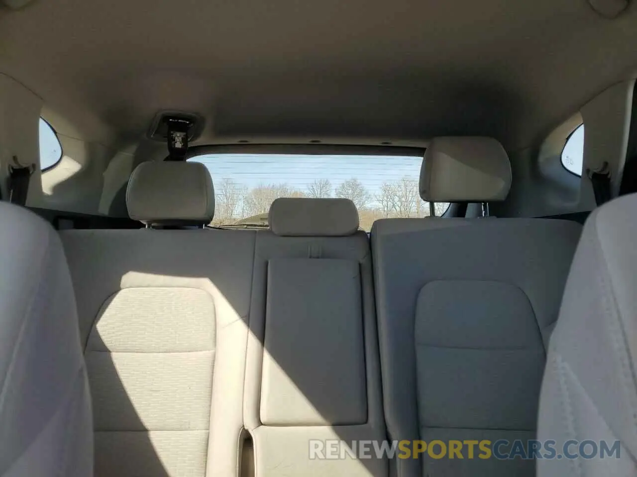 10 Photograph of a damaged car KM8J3CA49LU210328 HYUNDAI TUCSON 2020