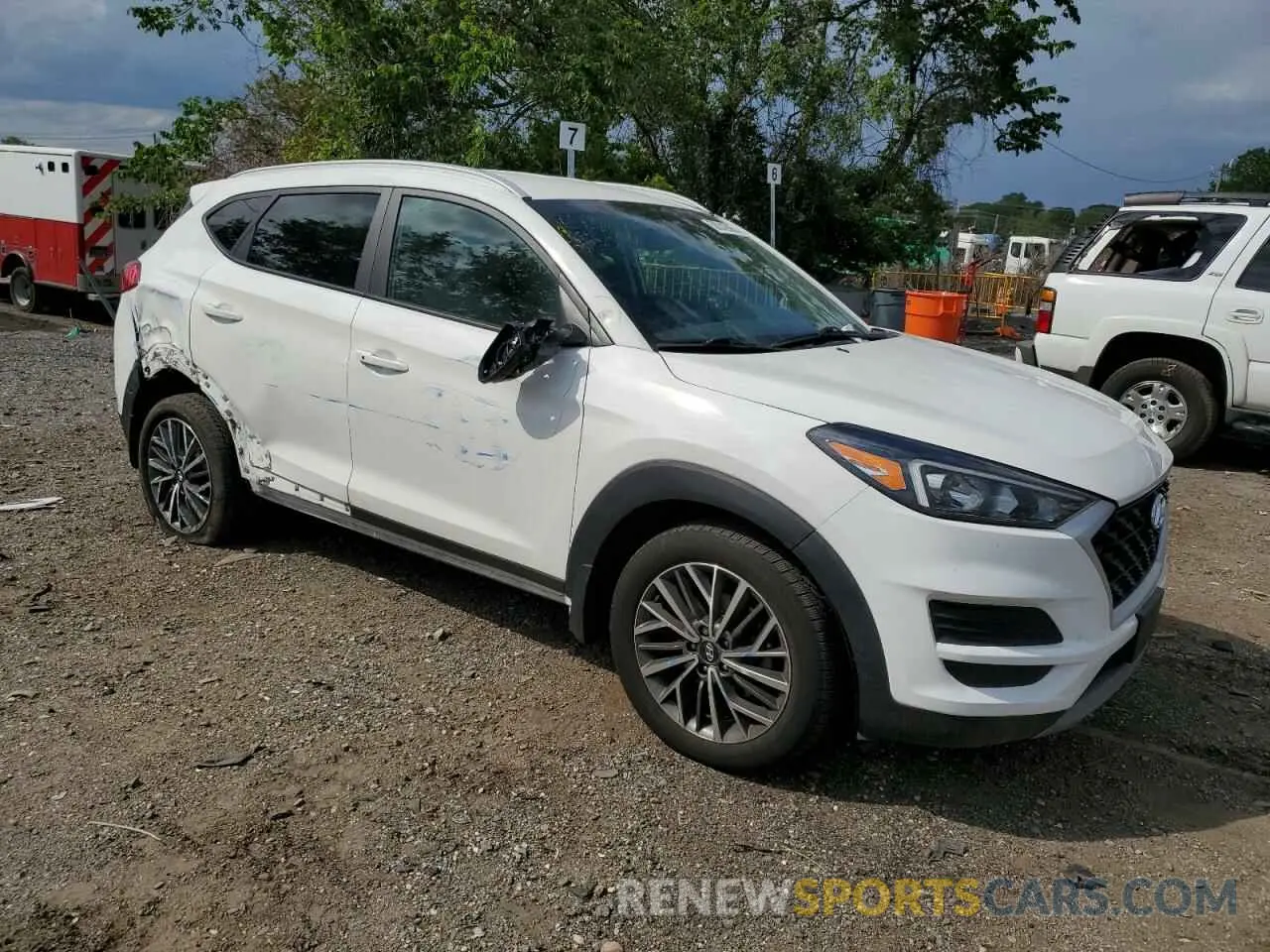 4 Photograph of a damaged car KM8J3CAL0LU155937 HYUNDAI TUCSON 2020