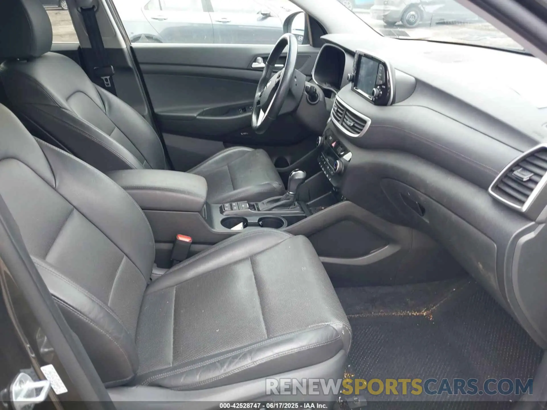5 Photograph of a damaged car KM8J3CAL2LU200876 HYUNDAI TUCSON 2020