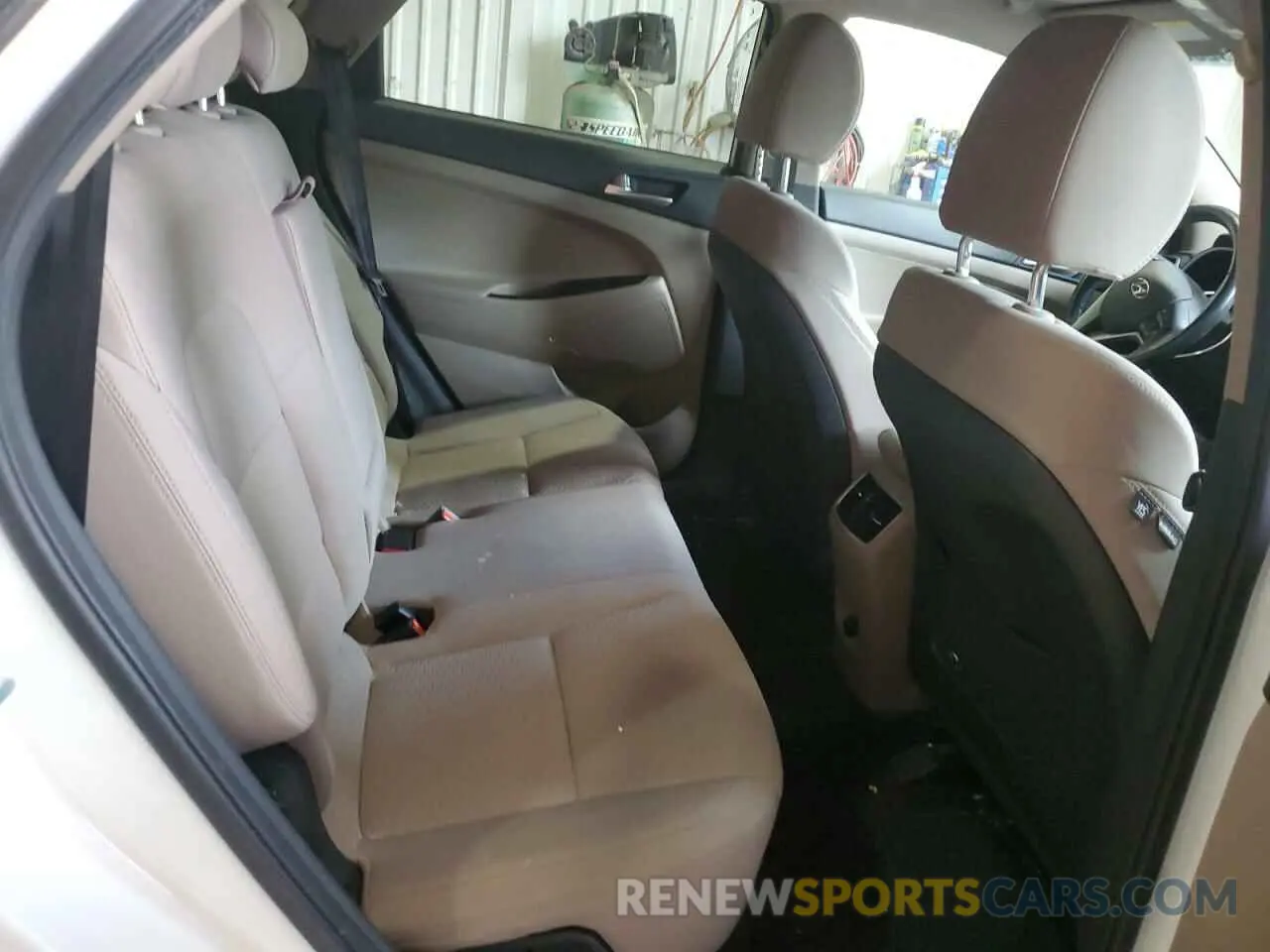 11 Photograph of a damaged car KM8J3CAL3LU165684 HYUNDAI TUCSON 2020