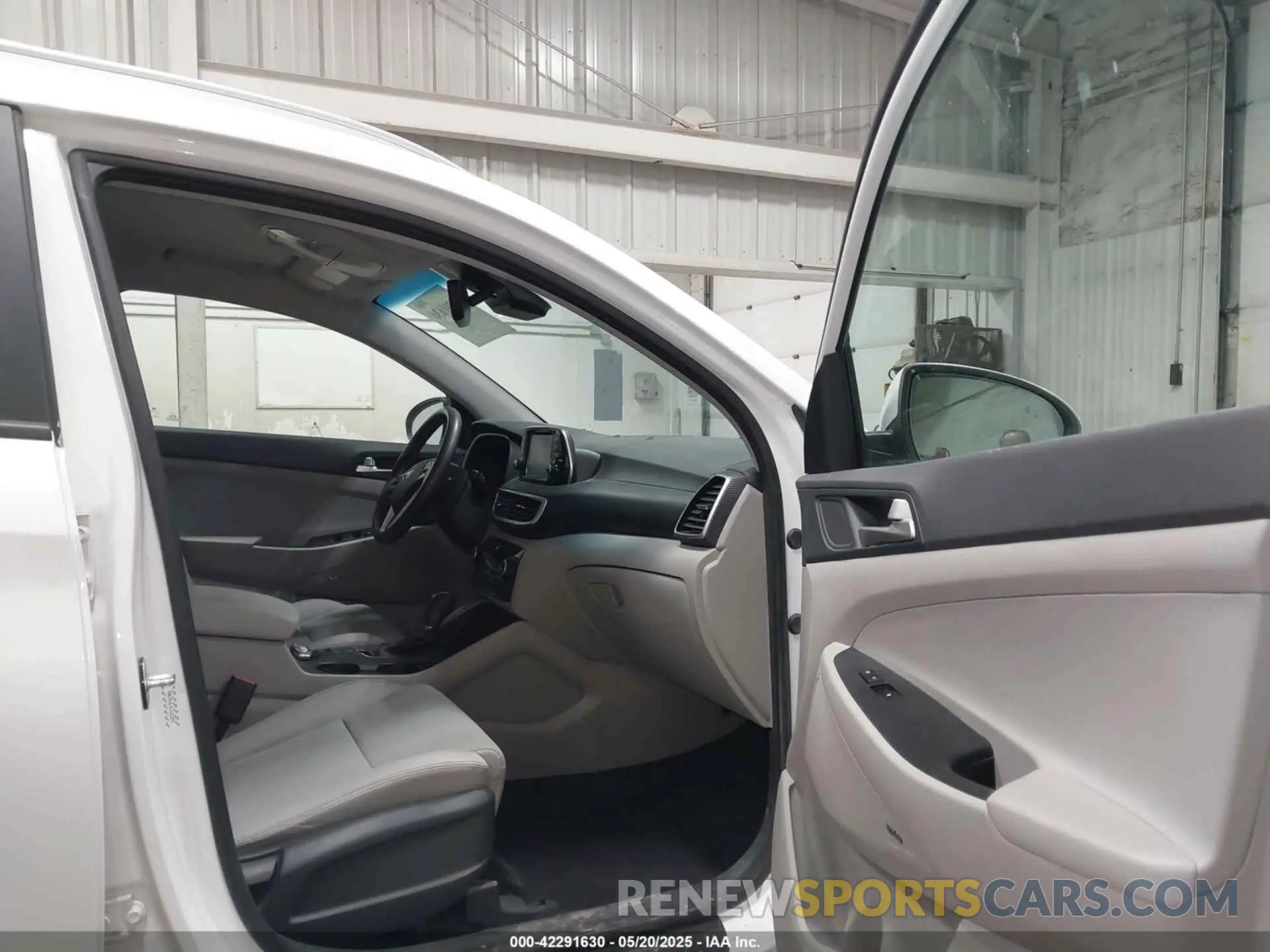 5 Photograph of a damaged car KM8J3CAL4LU161272 HYUNDAI TUCSON 2020