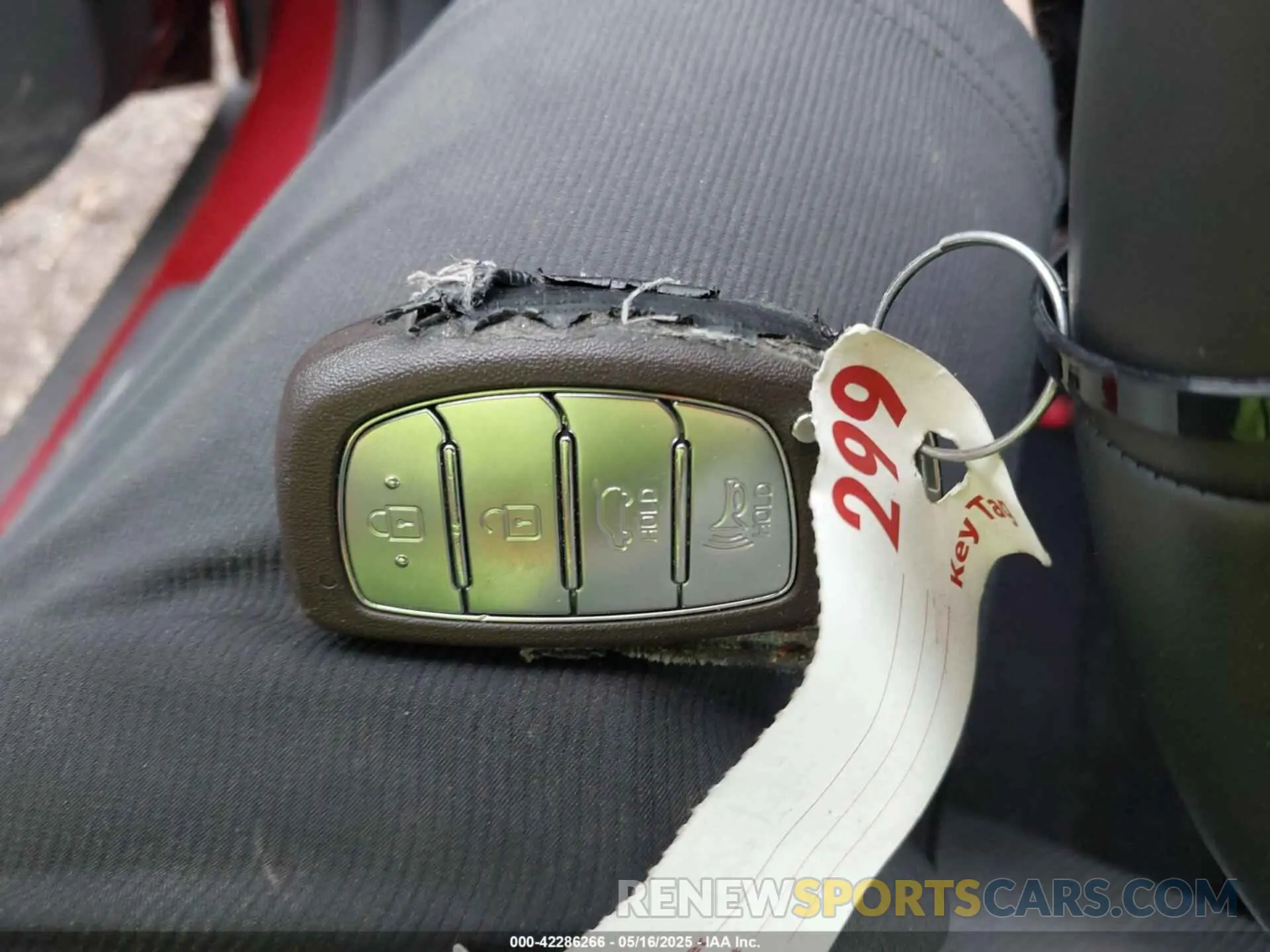 11 Photograph of a damaged car KM8J3CAL4LU167900 HYUNDAI TUCSON 2020