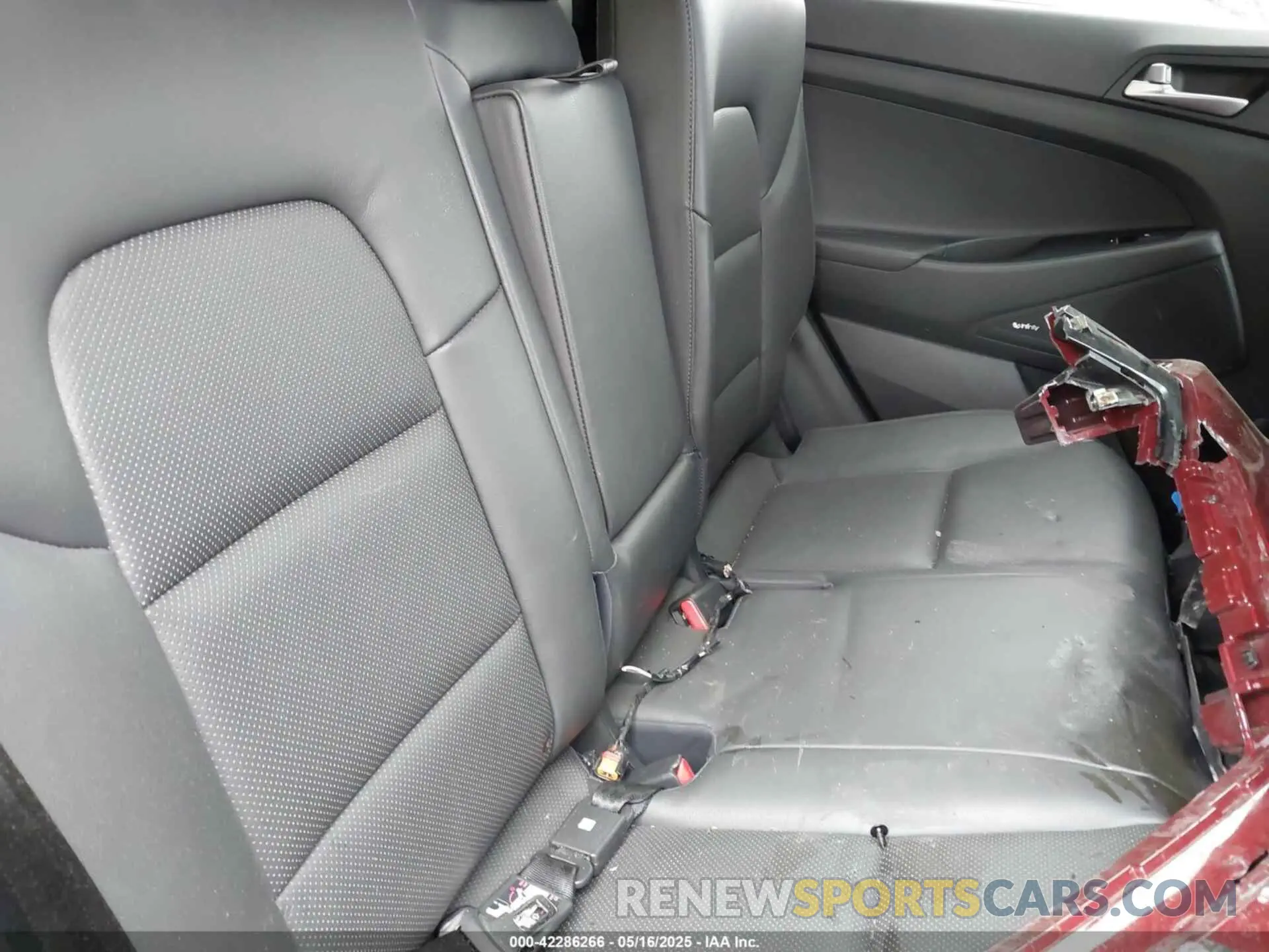 8 Photograph of a damaged car KM8J3CAL4LU167900 HYUNDAI TUCSON 2020