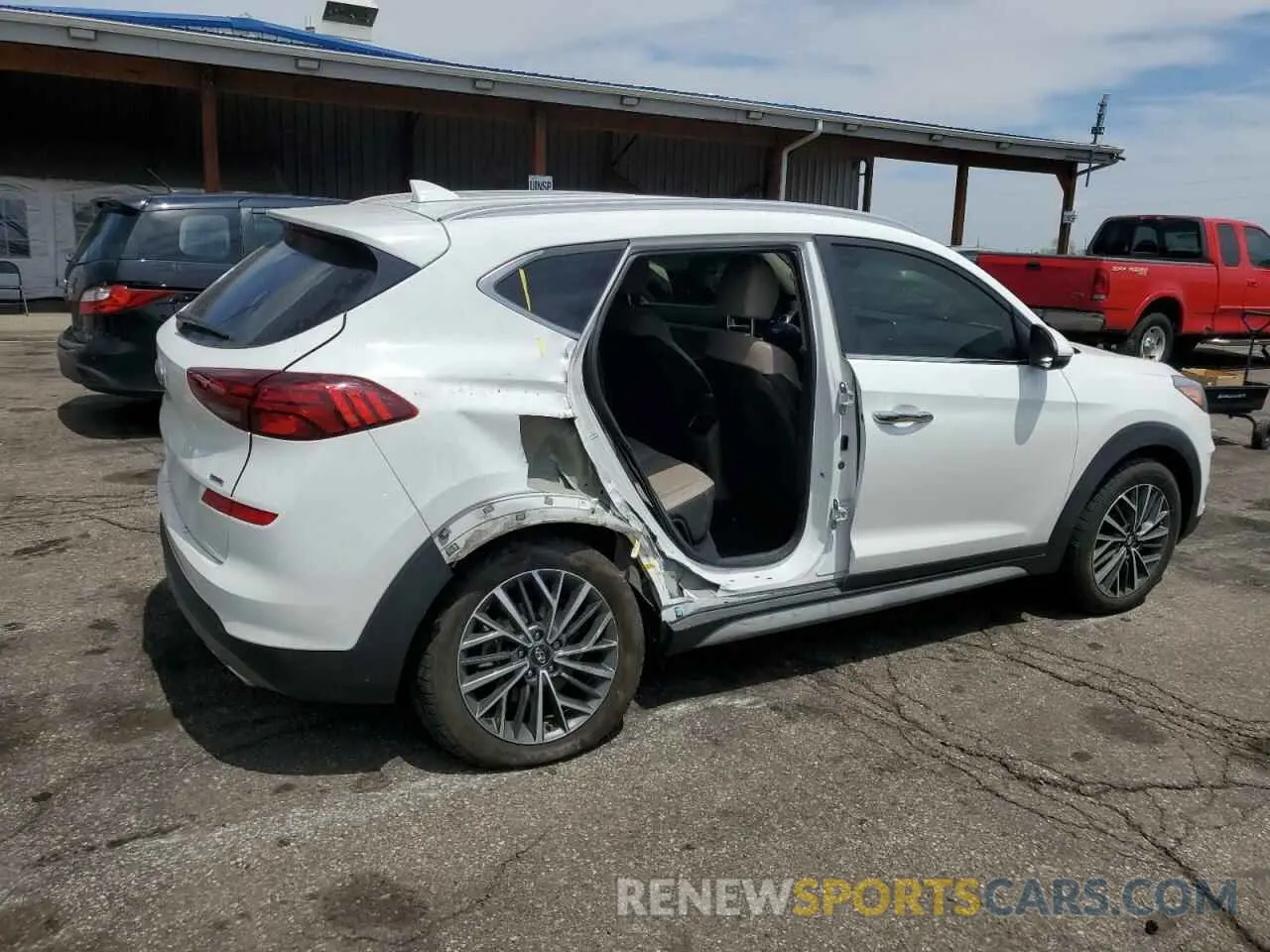 3 Photograph of a damaged car KM8J3CAL4LU170666 HYUNDAI TUCSON 2020