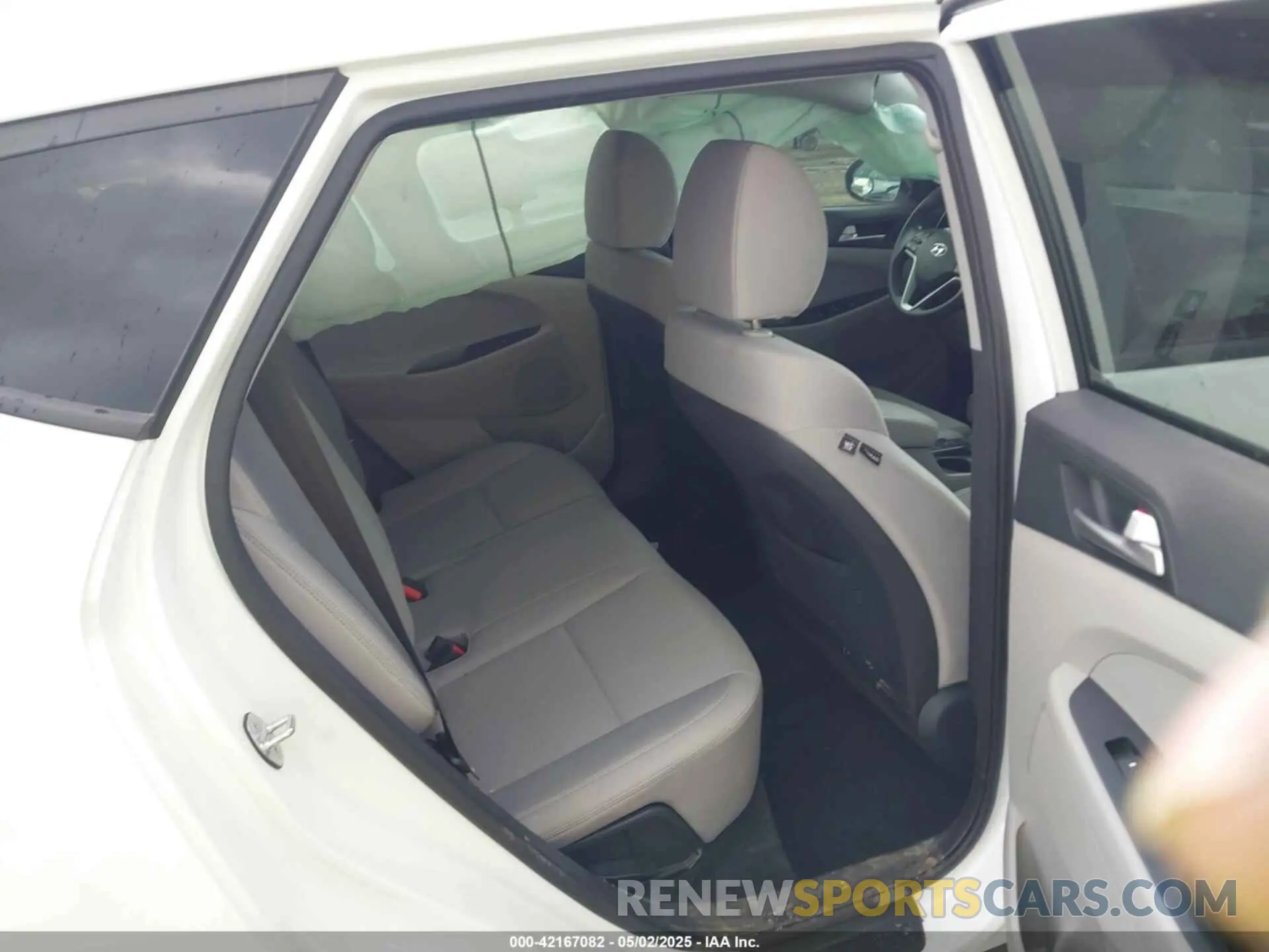 8 Photograph of a damaged car KM8J3CAL4LU203021 HYUNDAI TUCSON 2020