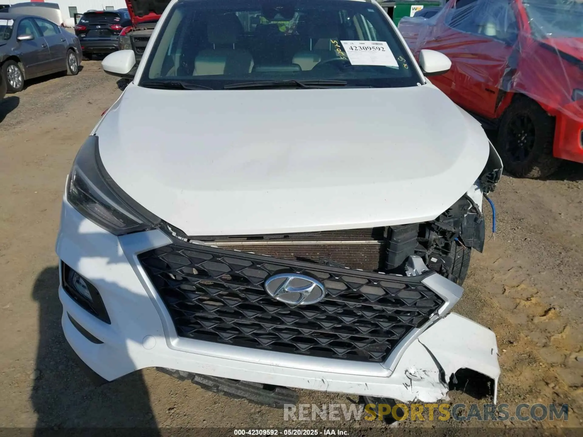 12 Photograph of a damaged car KM8J3CAL5LU111920 HYUNDAI TUCSON 2020