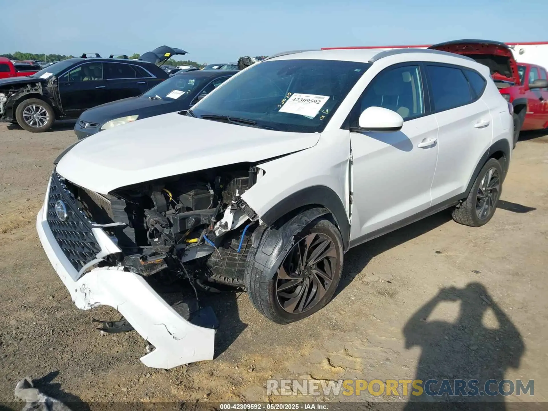 2 Photograph of a damaged car KM8J3CAL5LU111920 HYUNDAI TUCSON 2020
