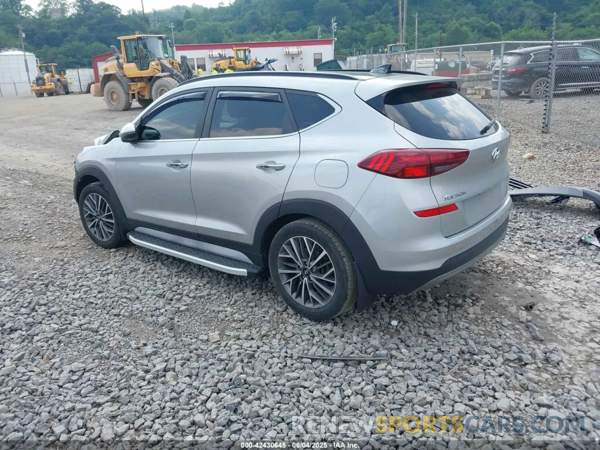 3 Photograph of a damaged car KM8J3CAL5LU194927 HYUNDAI TUCSON 2020
