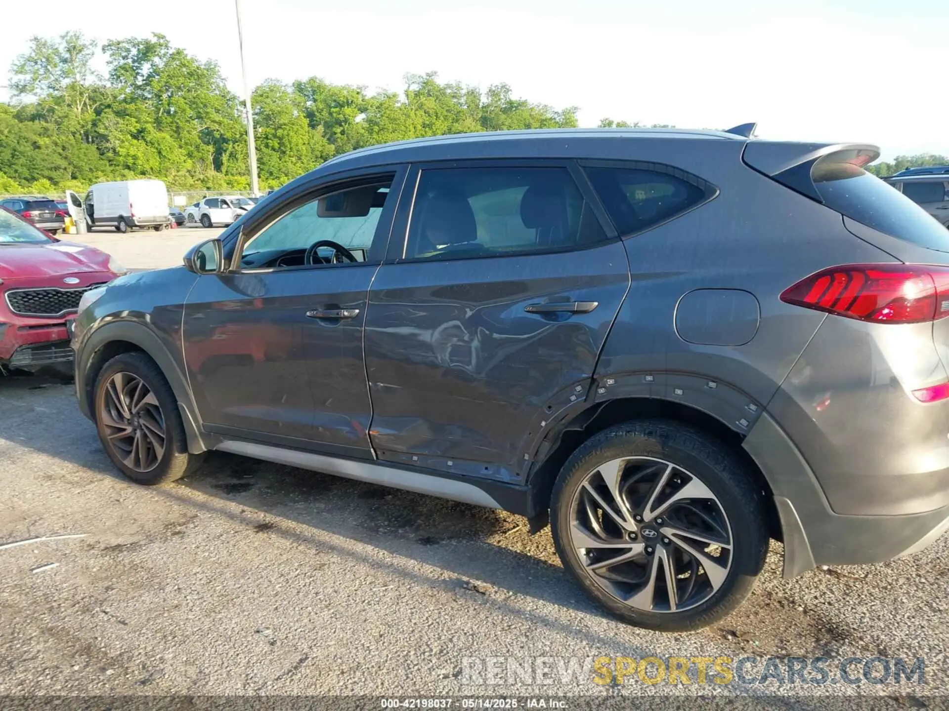 14 Photograph of a damaged car KM8J3CAL6LU197657 HYUNDAI TUCSON 2020