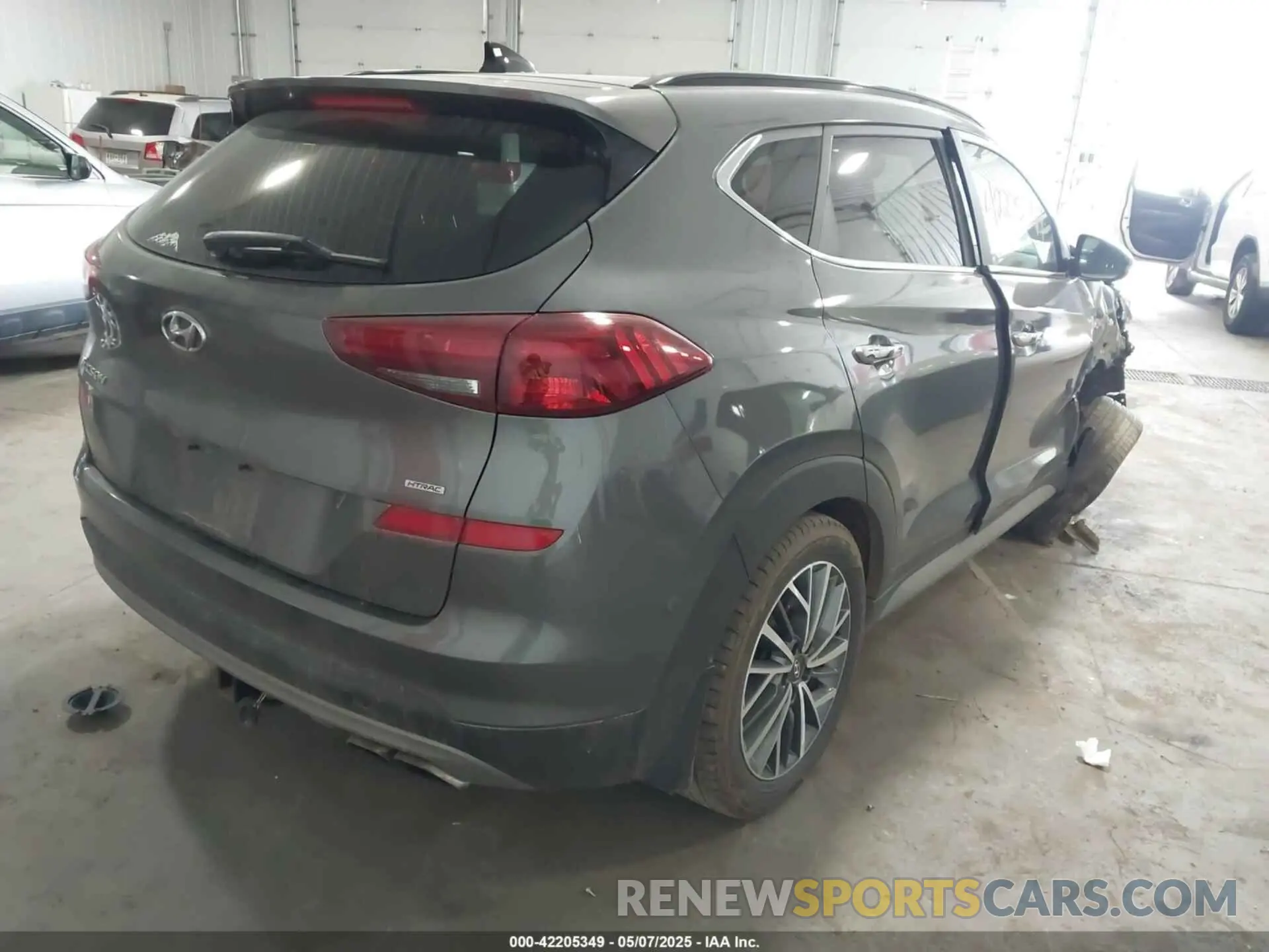 4 Photograph of a damaged car KM8J3CAL6LU242502 HYUNDAI TUCSON 2020