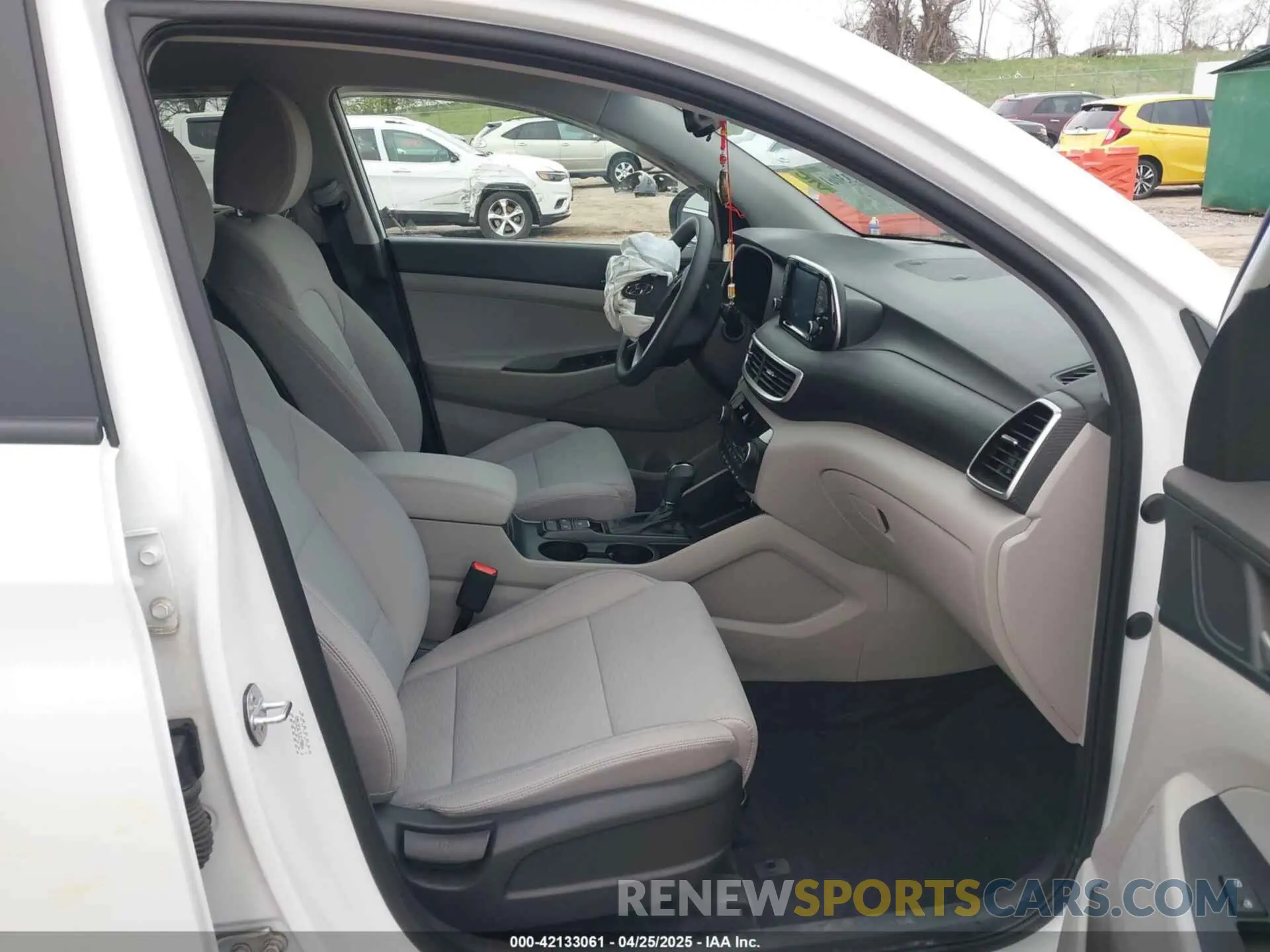 5 Photograph of a damaged car KM8J3CAL7LU179054 HYUNDAI TUCSON 2020