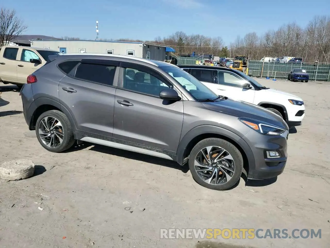 4 Photograph of a damaged car KM8J3CAL8LU240816 HYUNDAI TUCSON 2020