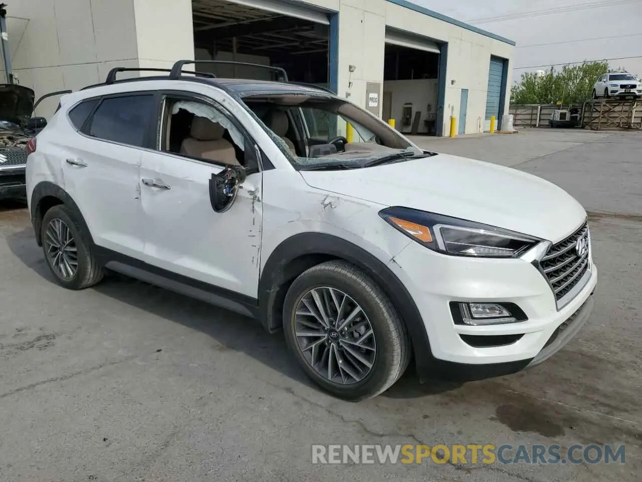 4 Photograph of a damaged car KM8J3CAL8LU262265 HYUNDAI TUCSON 2020