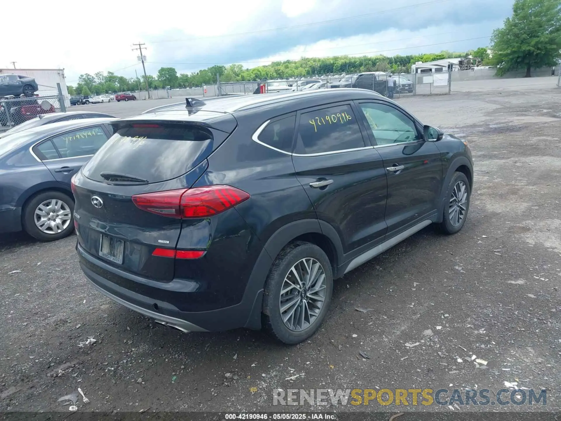 4 Photograph of a damaged car KM8J3CAL9LU231915 HYUNDAI TUCSON 2020