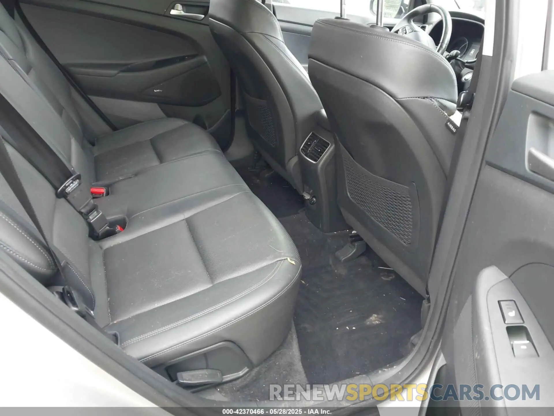 8 Photograph of a damaged car KM8J3CALXLU155041 HYUNDAI TUCSON 2020