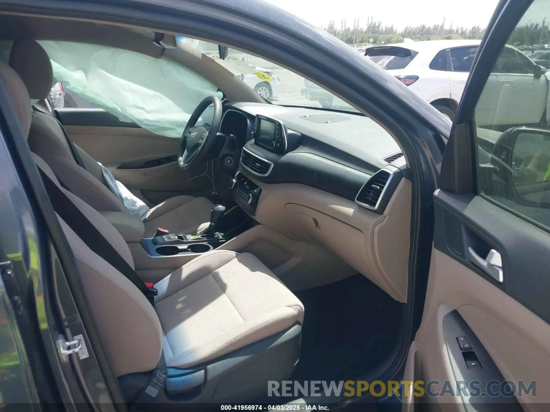 5 Photograph of a damaged car KM8J23A41MU291085 HYUNDAI TUCSON 2021