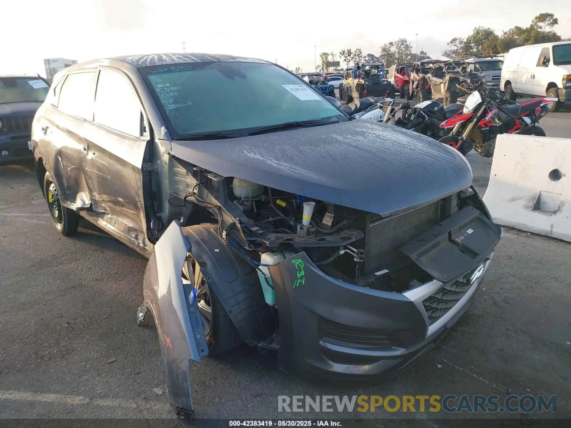 1 Photograph of a damaged car KM8J23A42MU295632 HYUNDAI TUCSON 2021