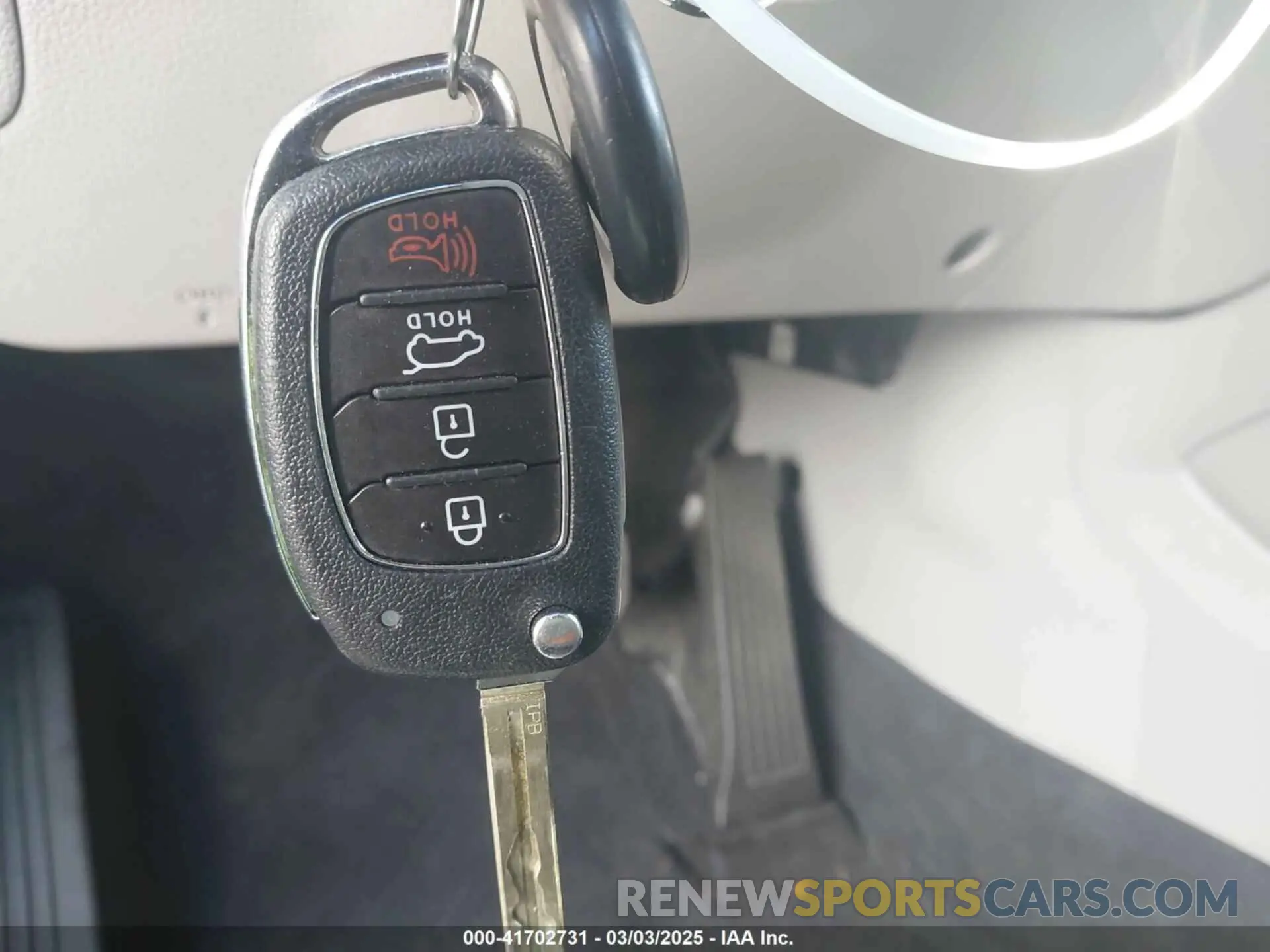 11 Photograph of a damaged car KM8J23A45MU355712 HYUNDAI TUCSON 2021