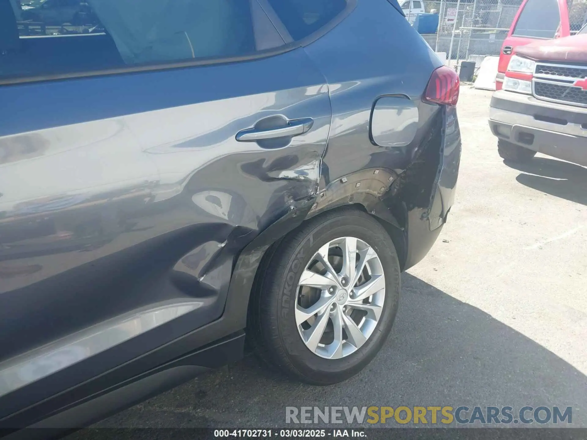 6 Photograph of a damaged car KM8J23A45MU355712 HYUNDAI TUCSON 2021