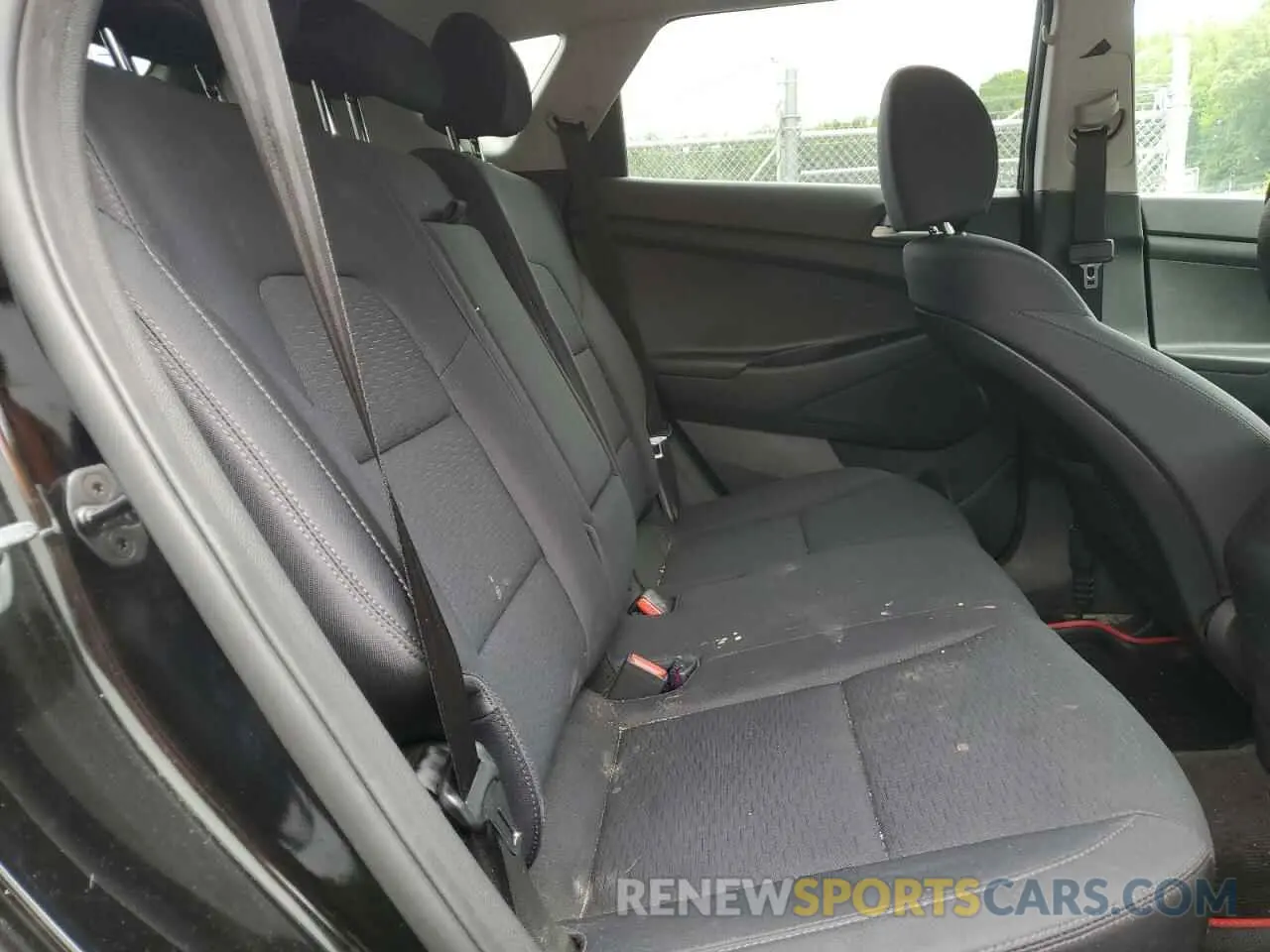 11 Photograph of a damaged car KM8J23A45MU389200 HYUNDAI TUCSON 2021