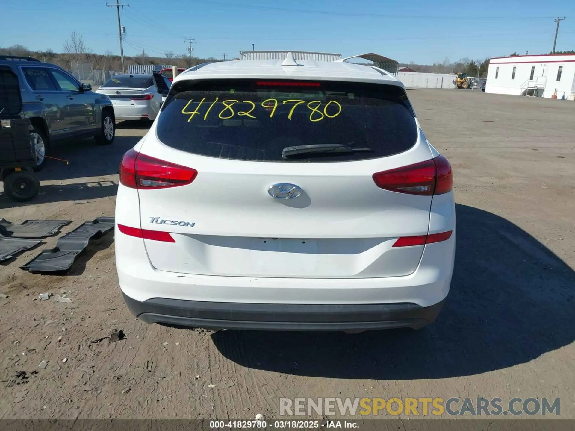 17 Photograph of a damaged car KM8J23A47MU327961 HYUNDAI TUCSON 2021