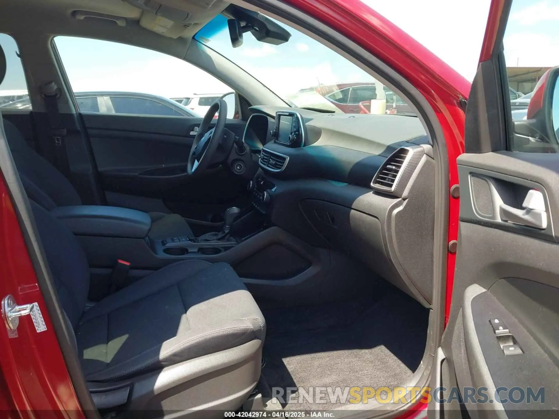 5 Photograph of a damaged car KM8J23A47MU379915 HYUNDAI TUCSON 2021