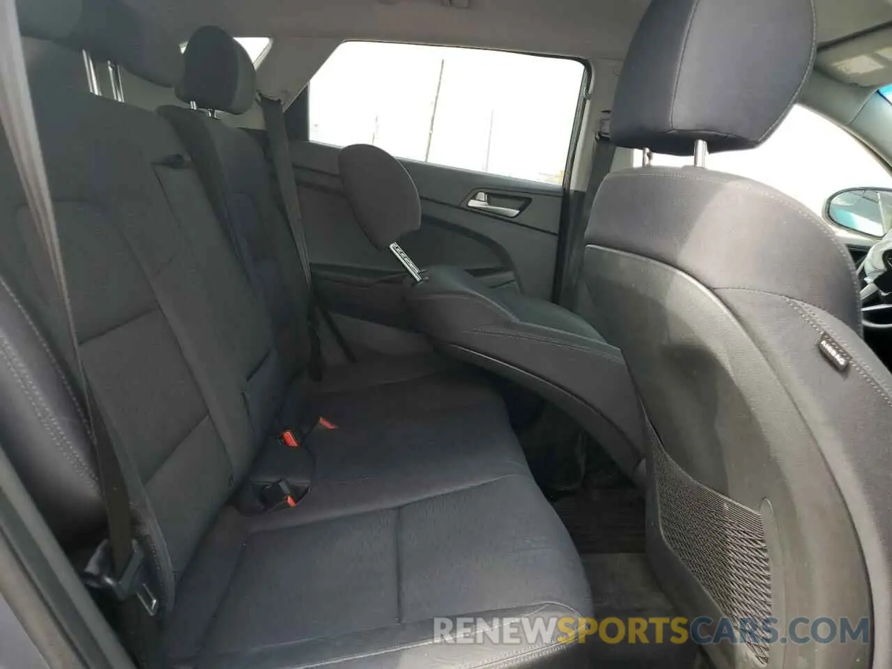 11 Photograph of a damaged car KM8J23A48MU299247 HYUNDAI TUCSON 2021