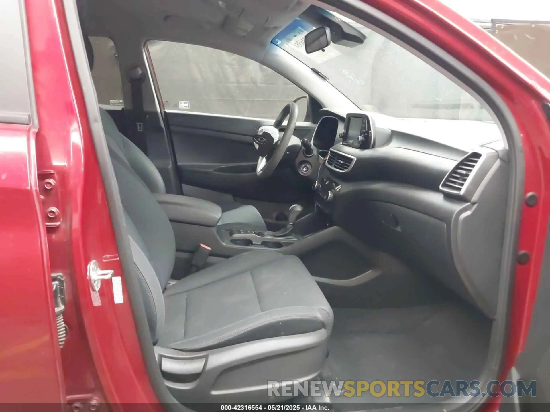 5 Photograph of a damaged car KM8J23A48MU364727 HYUNDAI TUCSON 2021