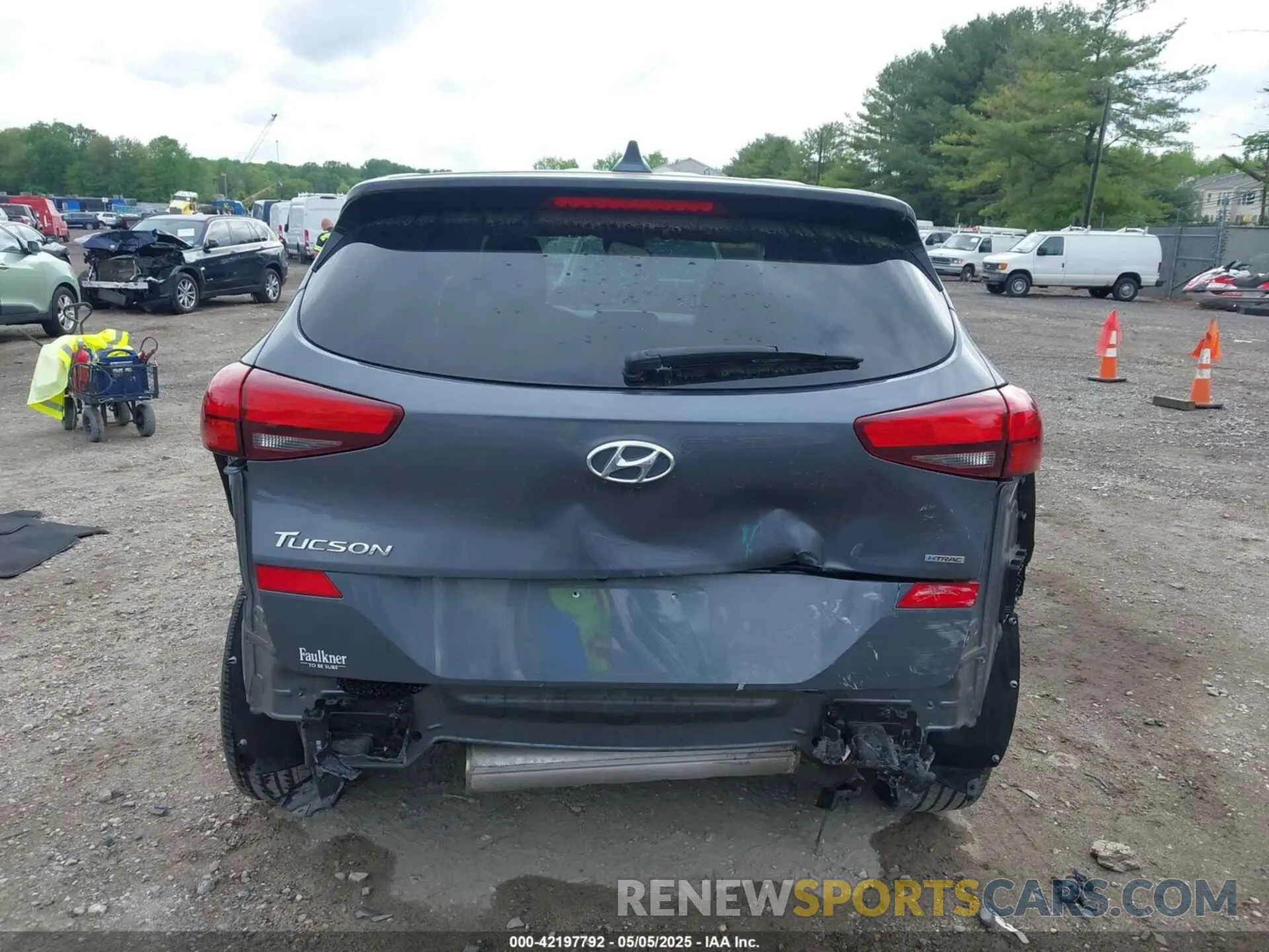 17 Photograph of a damaged car KM8J2CA40MU369680 HYUNDAI TUCSON 2021