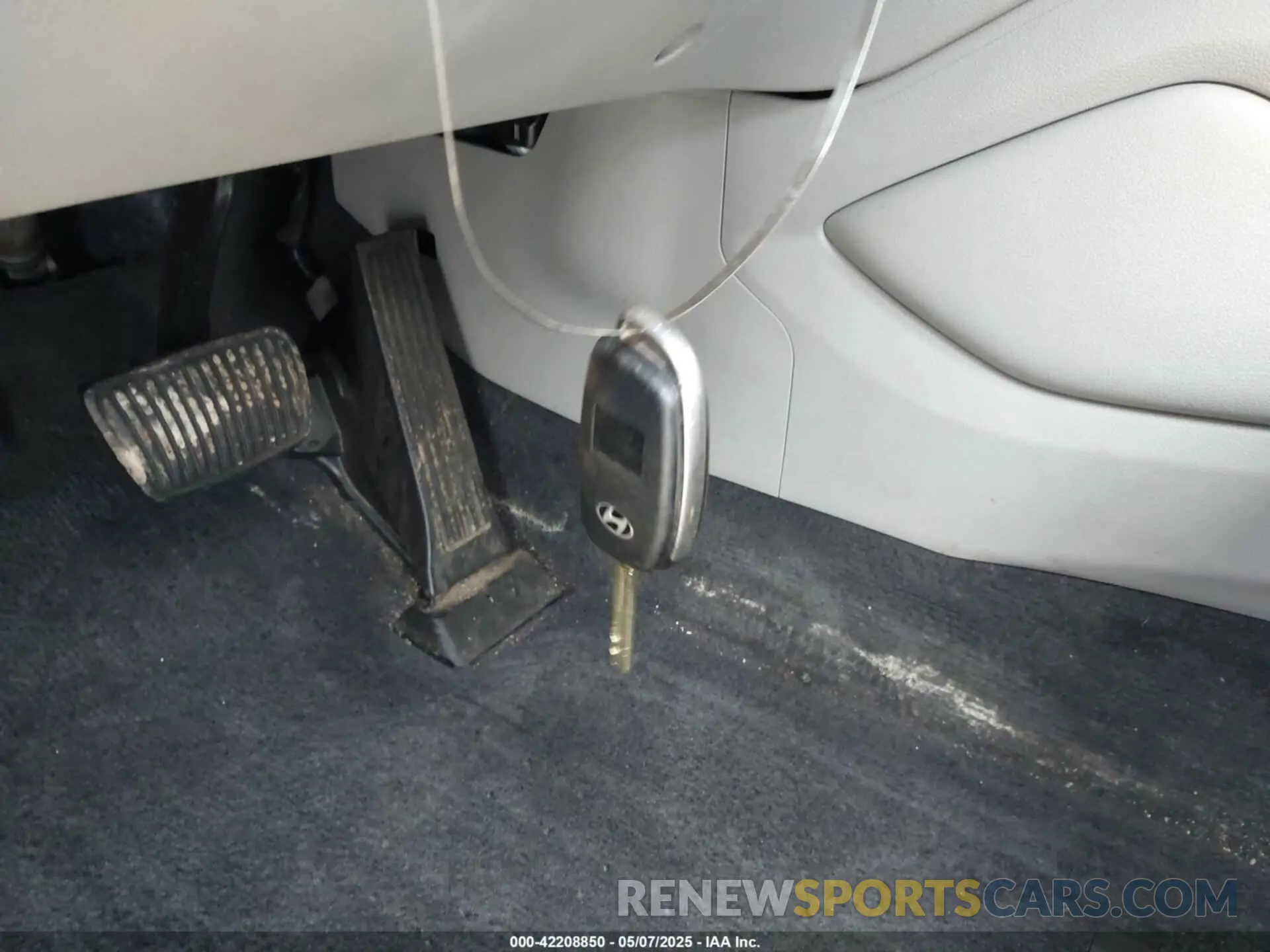 11 Photograph of a damaged car KM8J2CA41MU286484 HYUNDAI TUCSON 2021