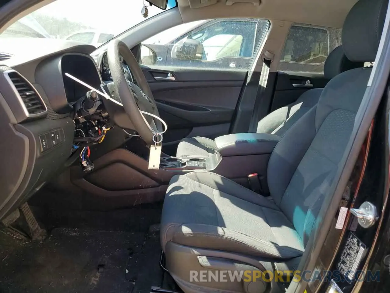 7 Photograph of a damaged car KM8J2CA42MU289426 HYUNDAI TUCSON 2021
