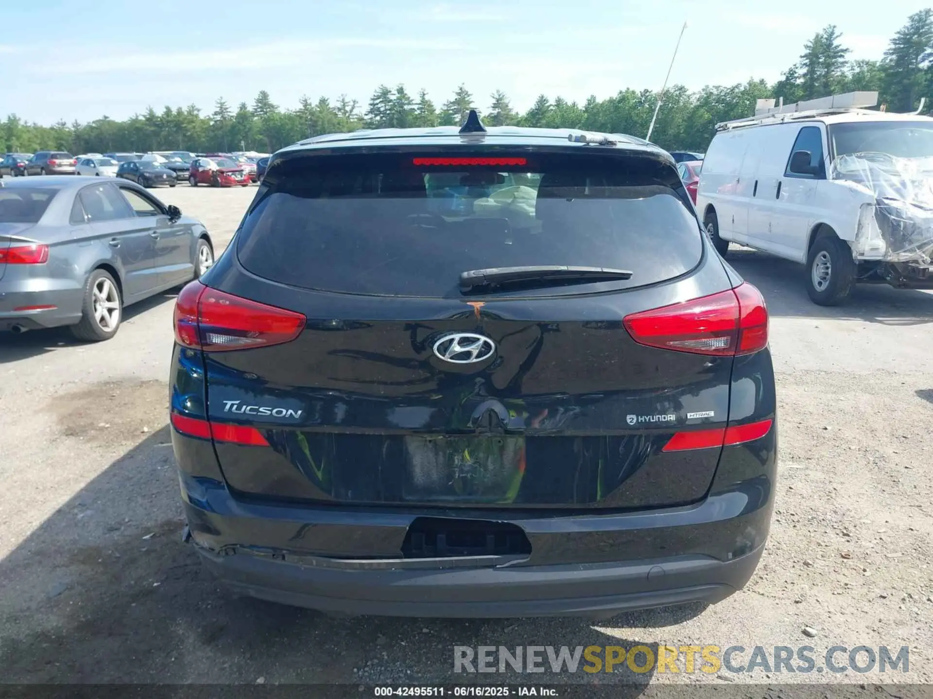 17 Photograph of a damaged car KM8J2CA43MU383007 HYUNDAI TUCSON 2021