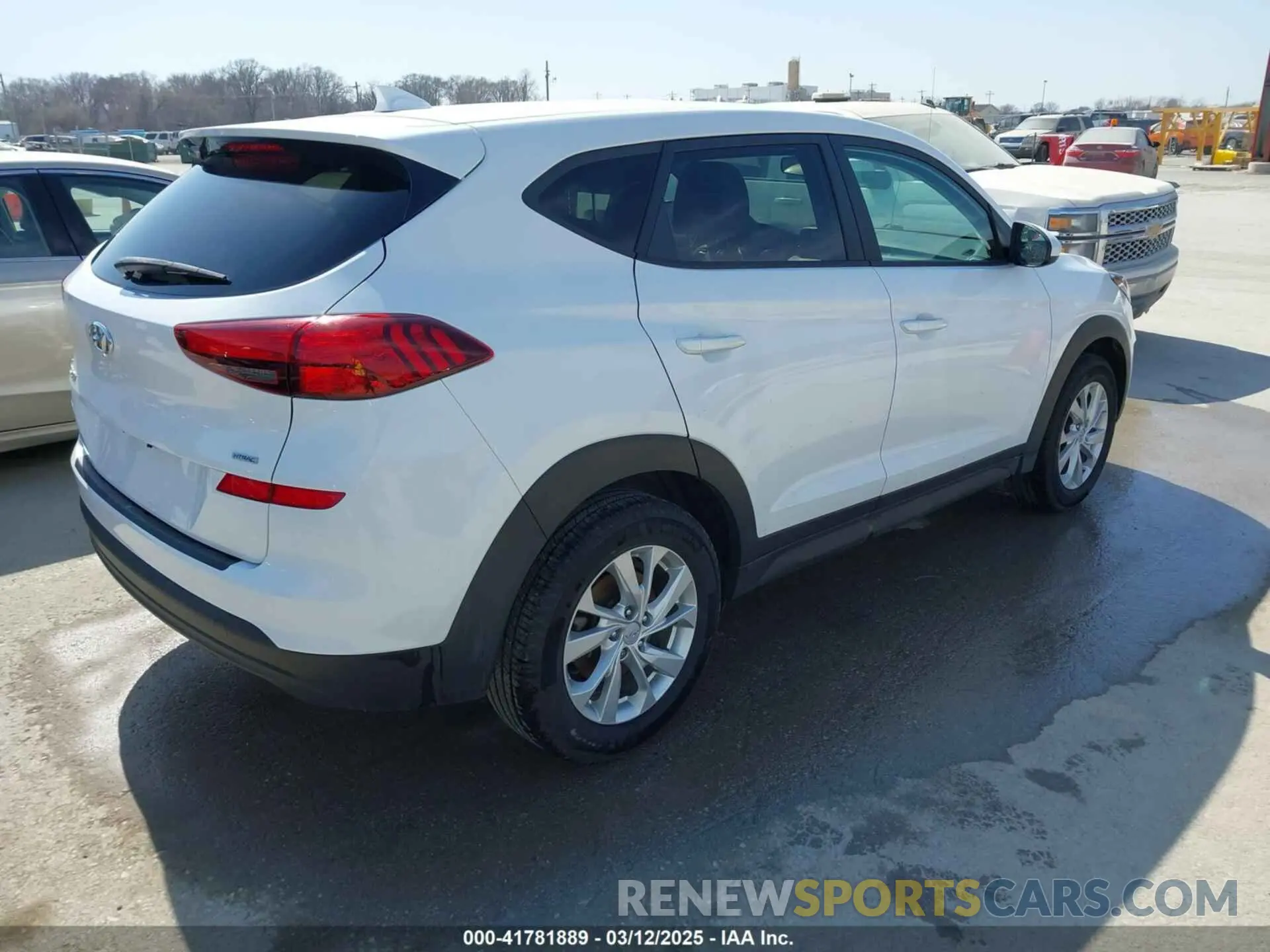 4 Photograph of a damaged car KM8J2CA44MU290013 HYUNDAI TUCSON 2021