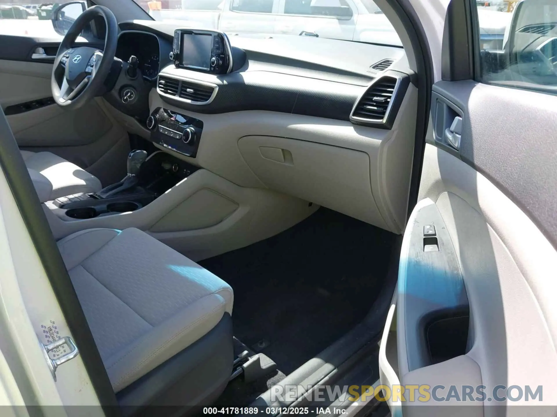 5 Photograph of a damaged car KM8J2CA44MU290013 HYUNDAI TUCSON 2021