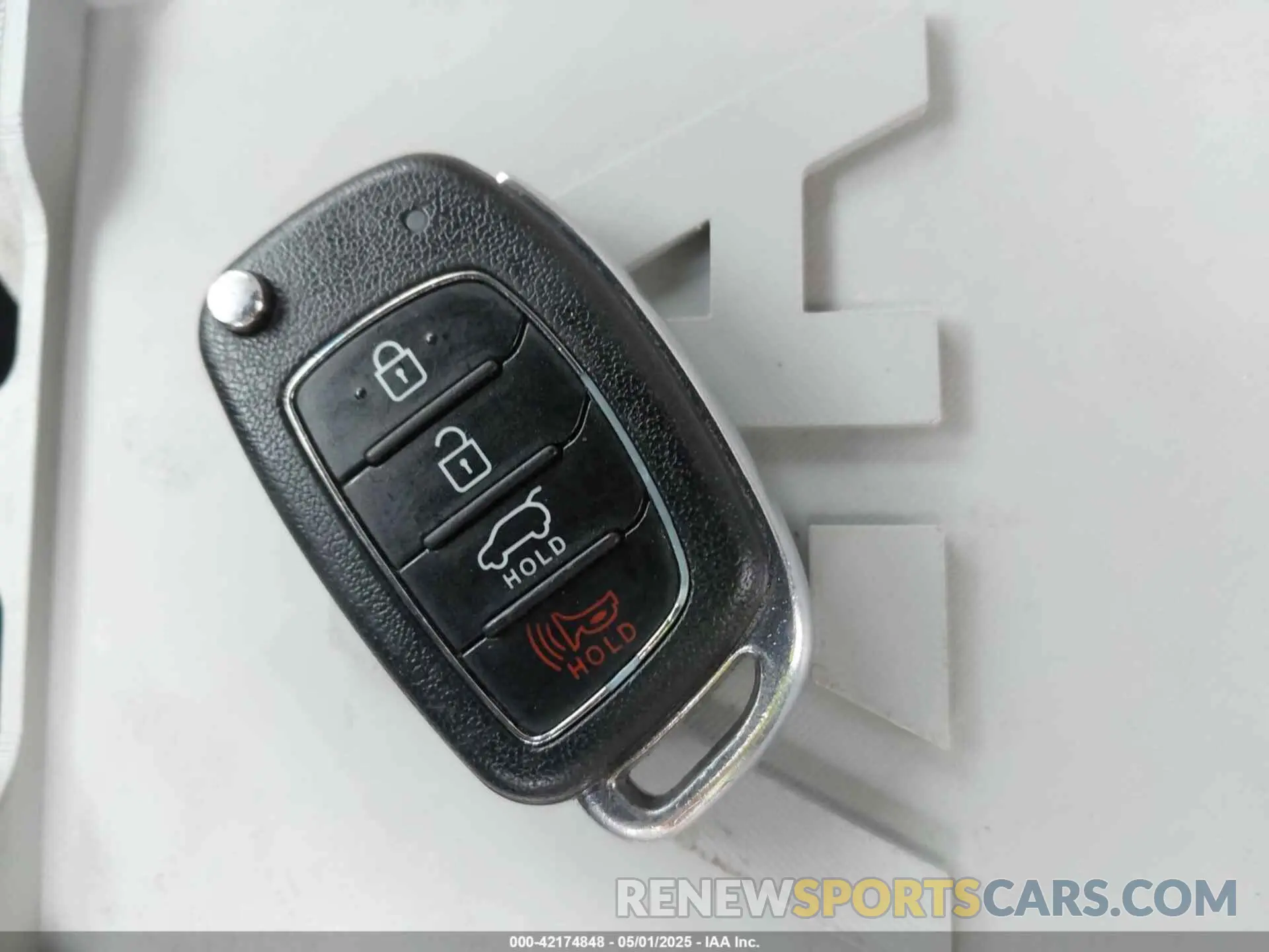 11 Photograph of a damaged car KM8J2CA45MU302959 HYUNDAI TUCSON 2021
