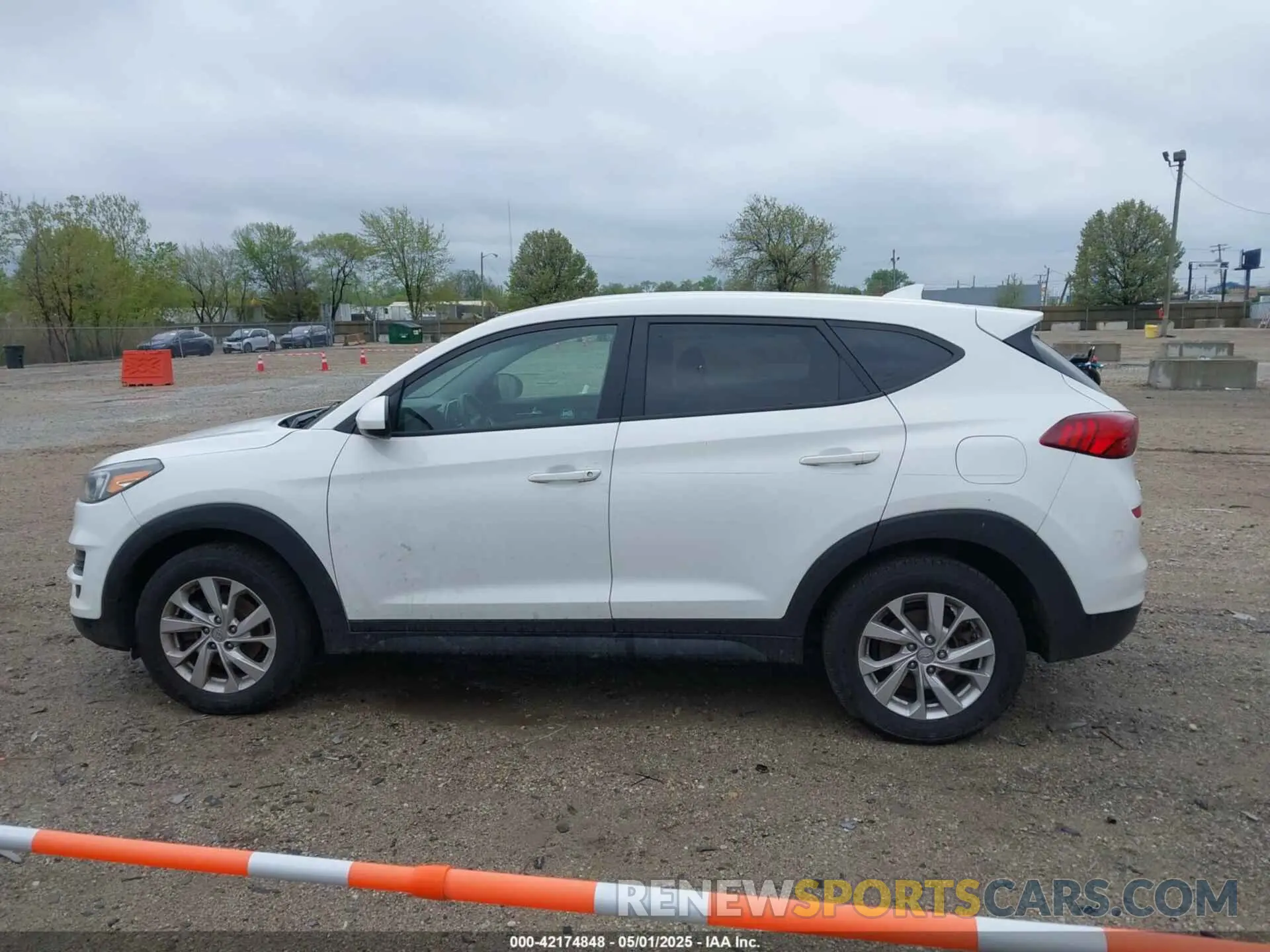14 Photograph of a damaged car KM8J2CA45MU302959 HYUNDAI TUCSON 2021