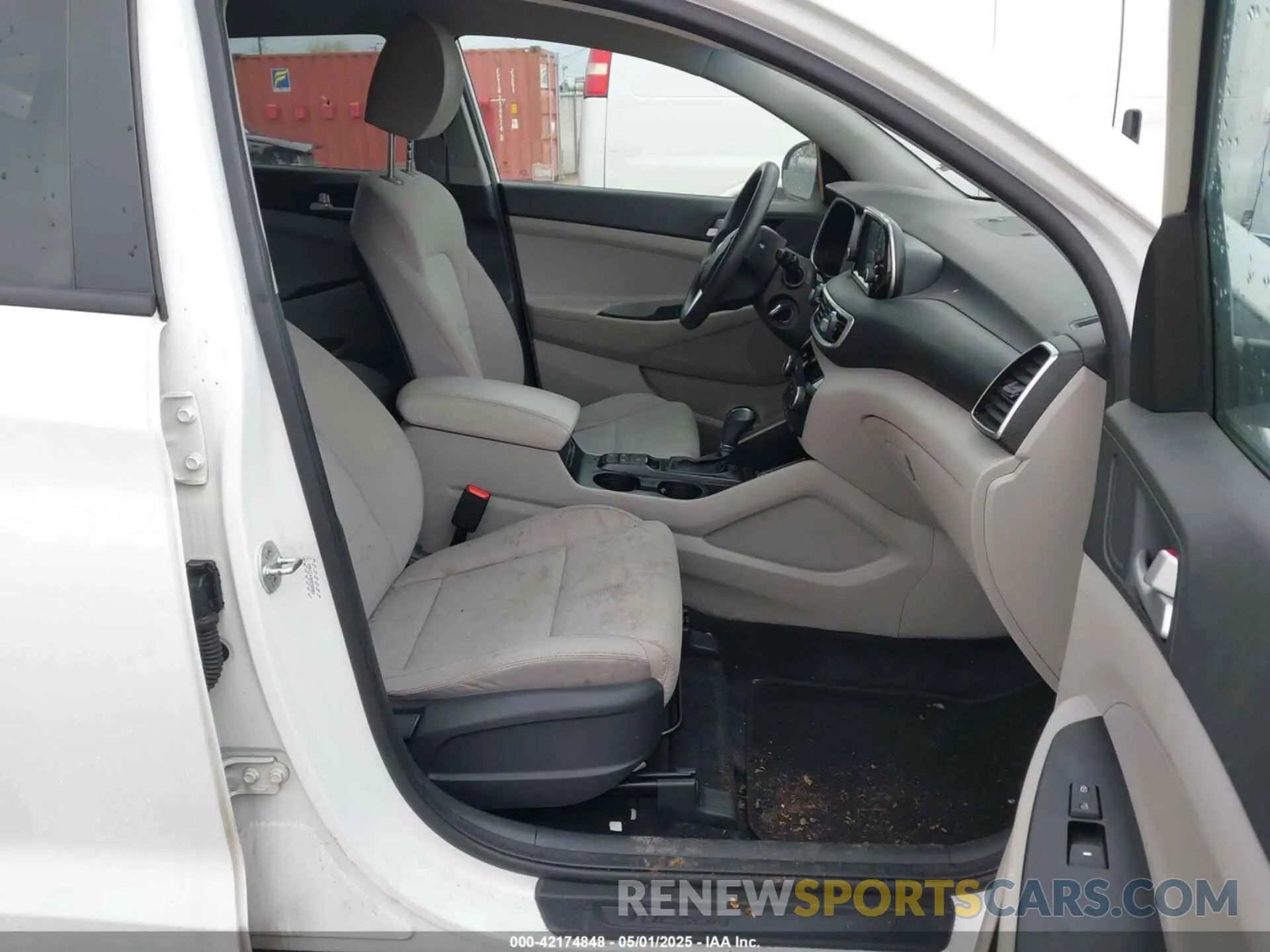 5 Photograph of a damaged car KM8J2CA45MU302959 HYUNDAI TUCSON 2021