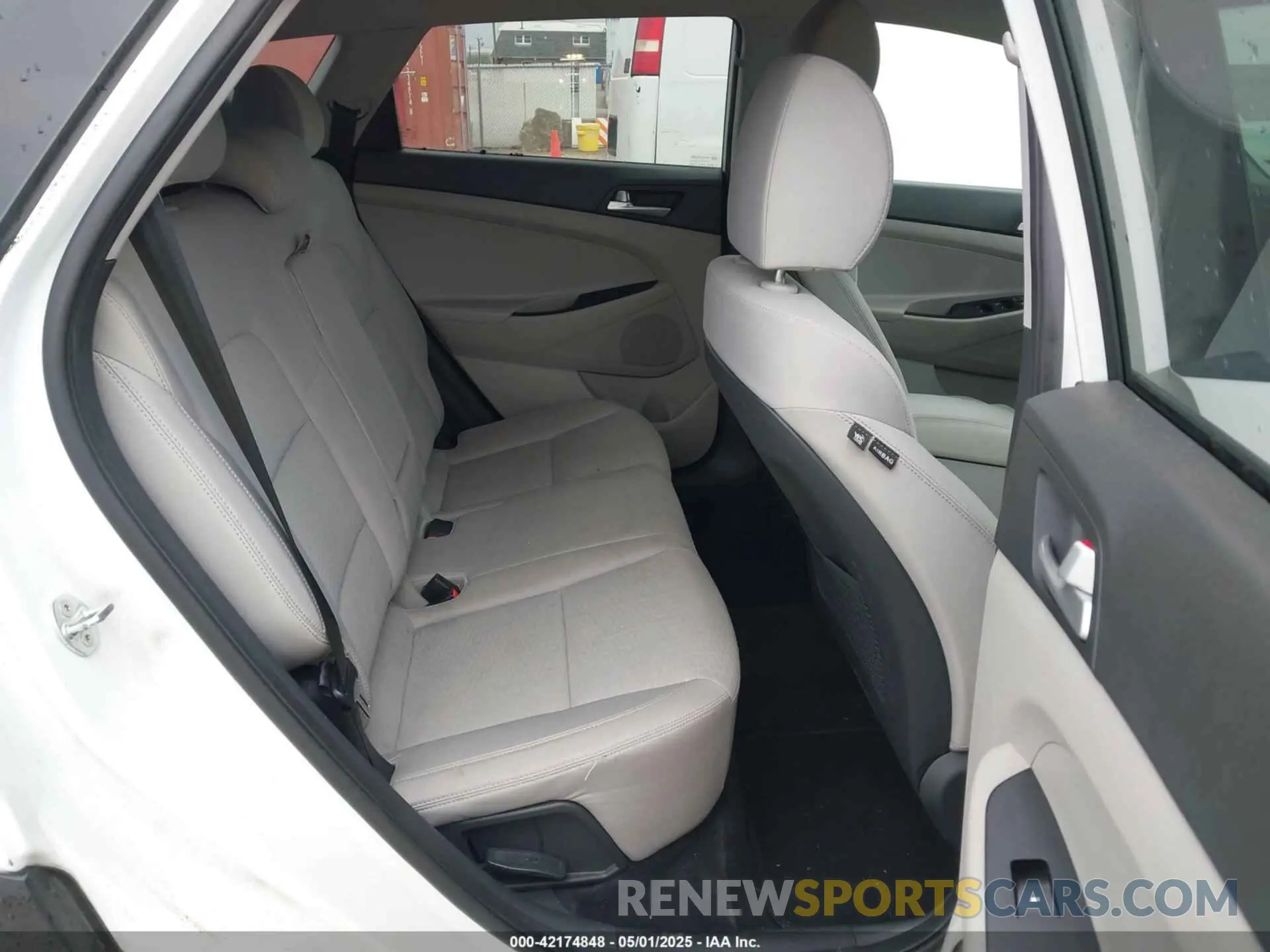 8 Photograph of a damaged car KM8J2CA45MU302959 HYUNDAI TUCSON 2021