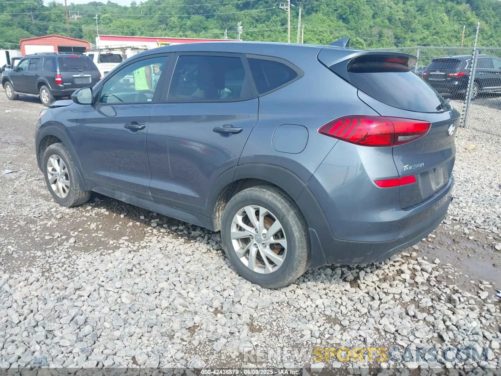 3 Photograph of a damaged car KM8J2CA46MU296105 HYUNDAI TUCSON 2021