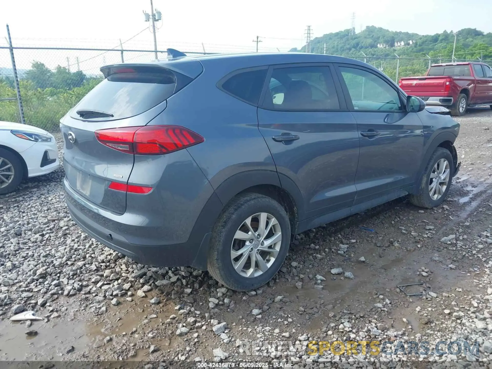 4 Photograph of a damaged car KM8J2CA46MU296105 HYUNDAI TUCSON 2021